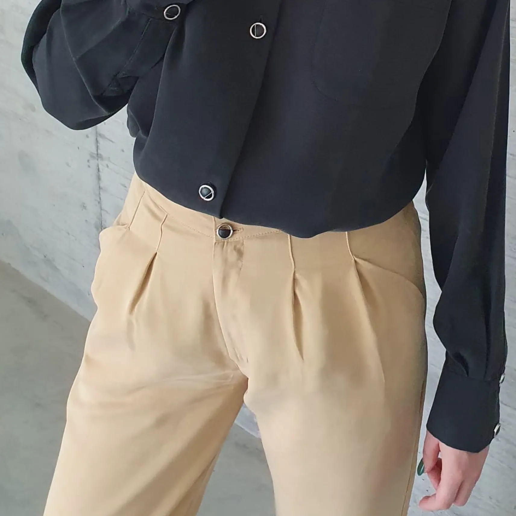 ava_camel_lyocellhose_1.webp AVA Camel Lyocell-Hose