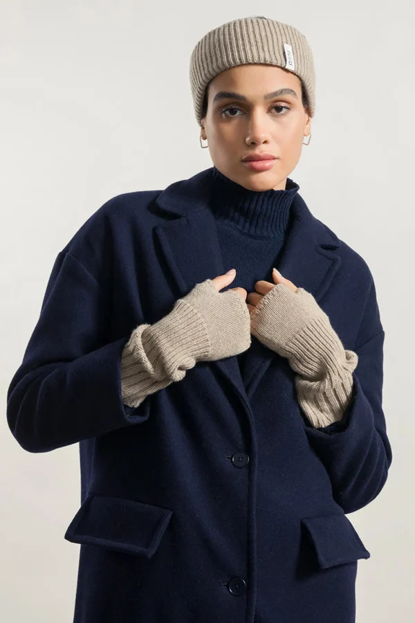Damen Armstulpen aus recyceltem Kaschmir Tamara Beige