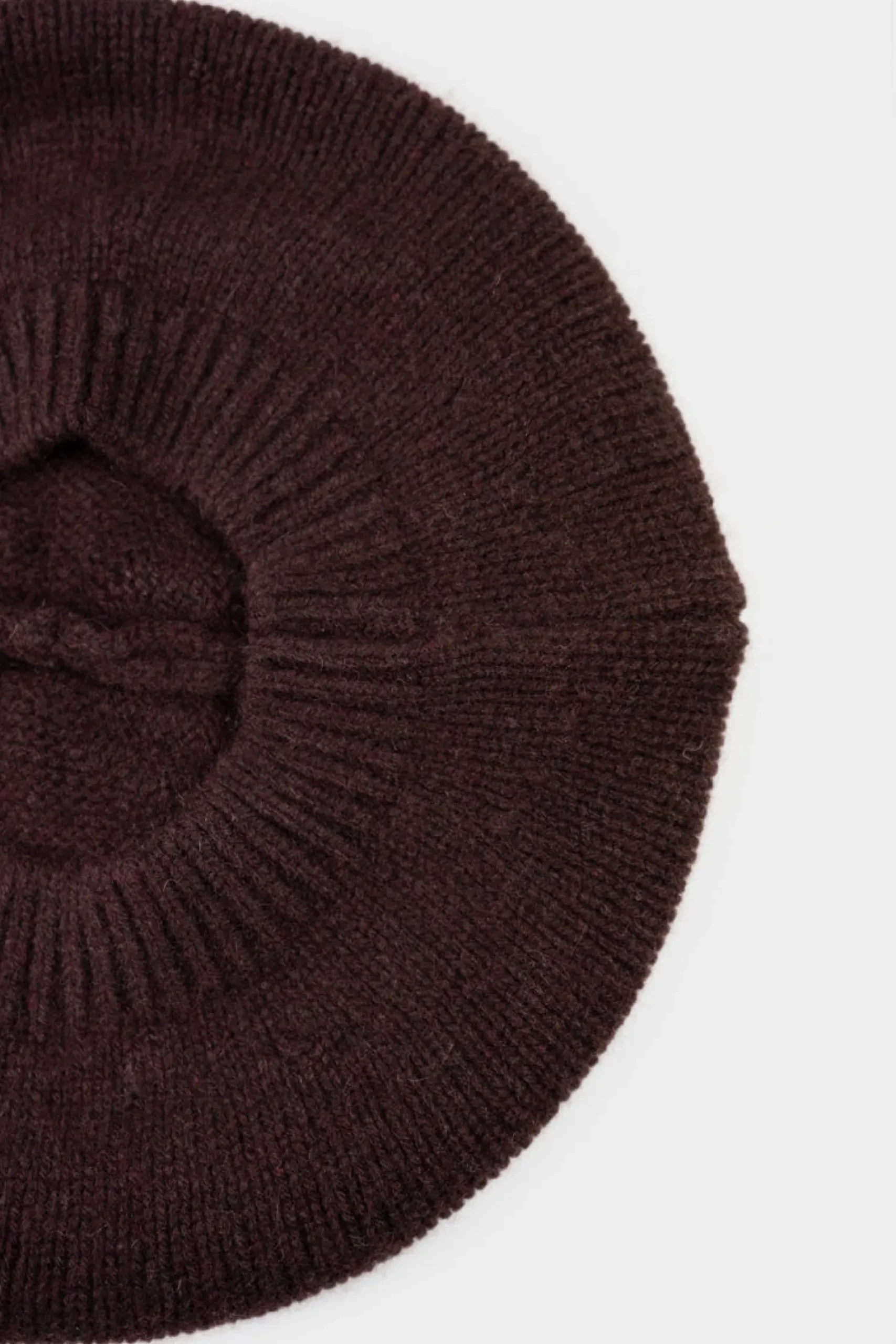 damen_beret_aus_recycelte_1.webp Damen Beret aus recyceltem Kaschmir Nive Braun