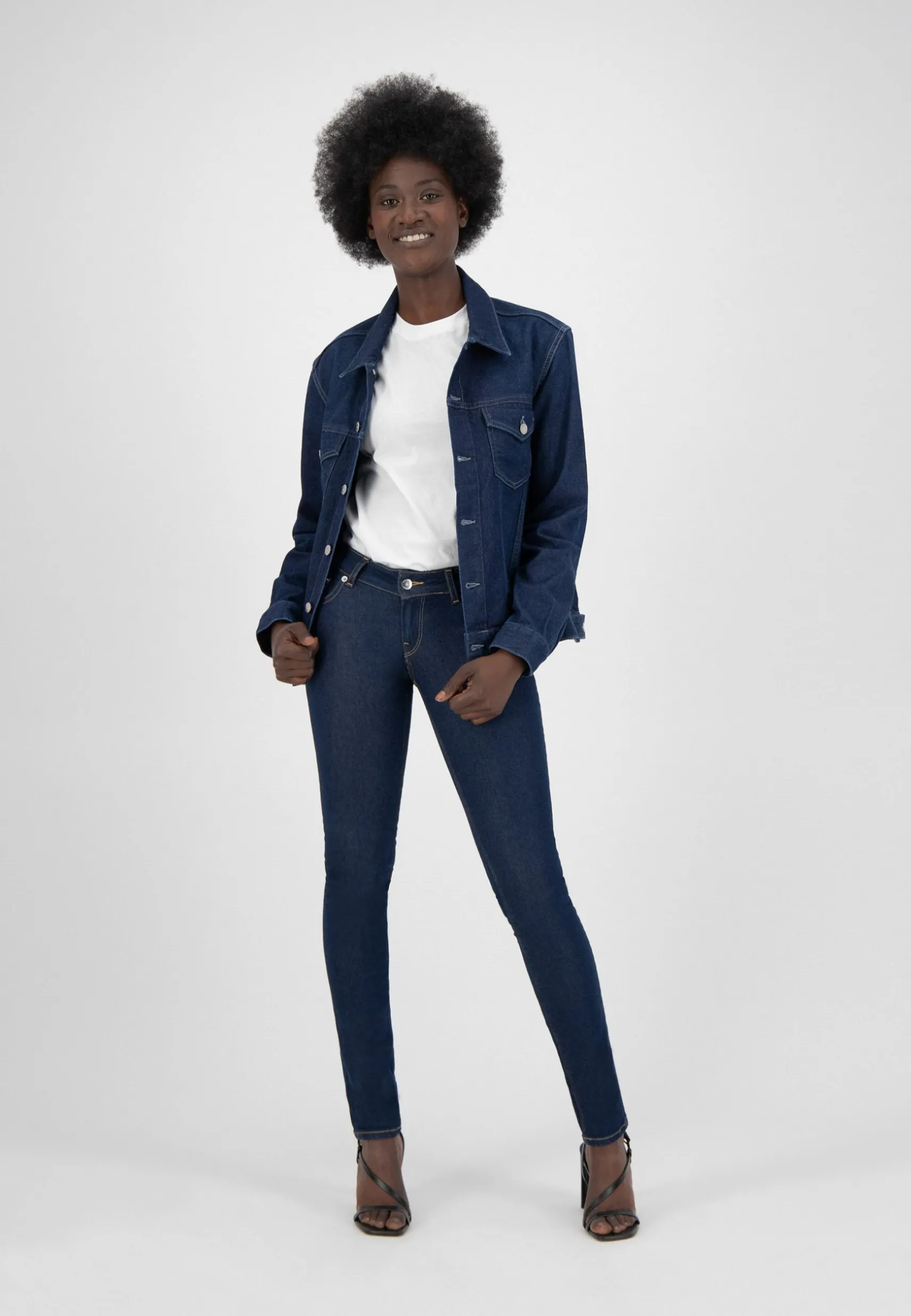 damen_jeansjacke_tyler_st_0.webp Damen Jeansjacke Tyler Strong Blue