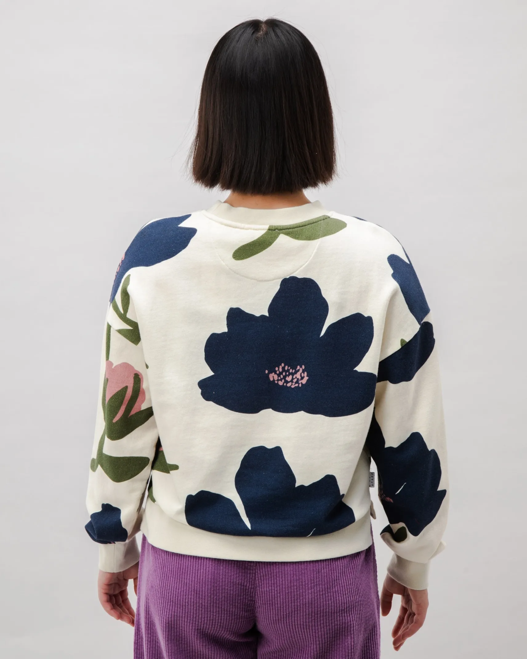 damen_sweatshirt_bloom_ek_1.webp Damen Sweatshirt Bloom Ekru