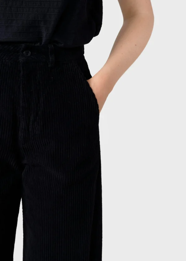 Damen weite Samthose Lydia Schwarz