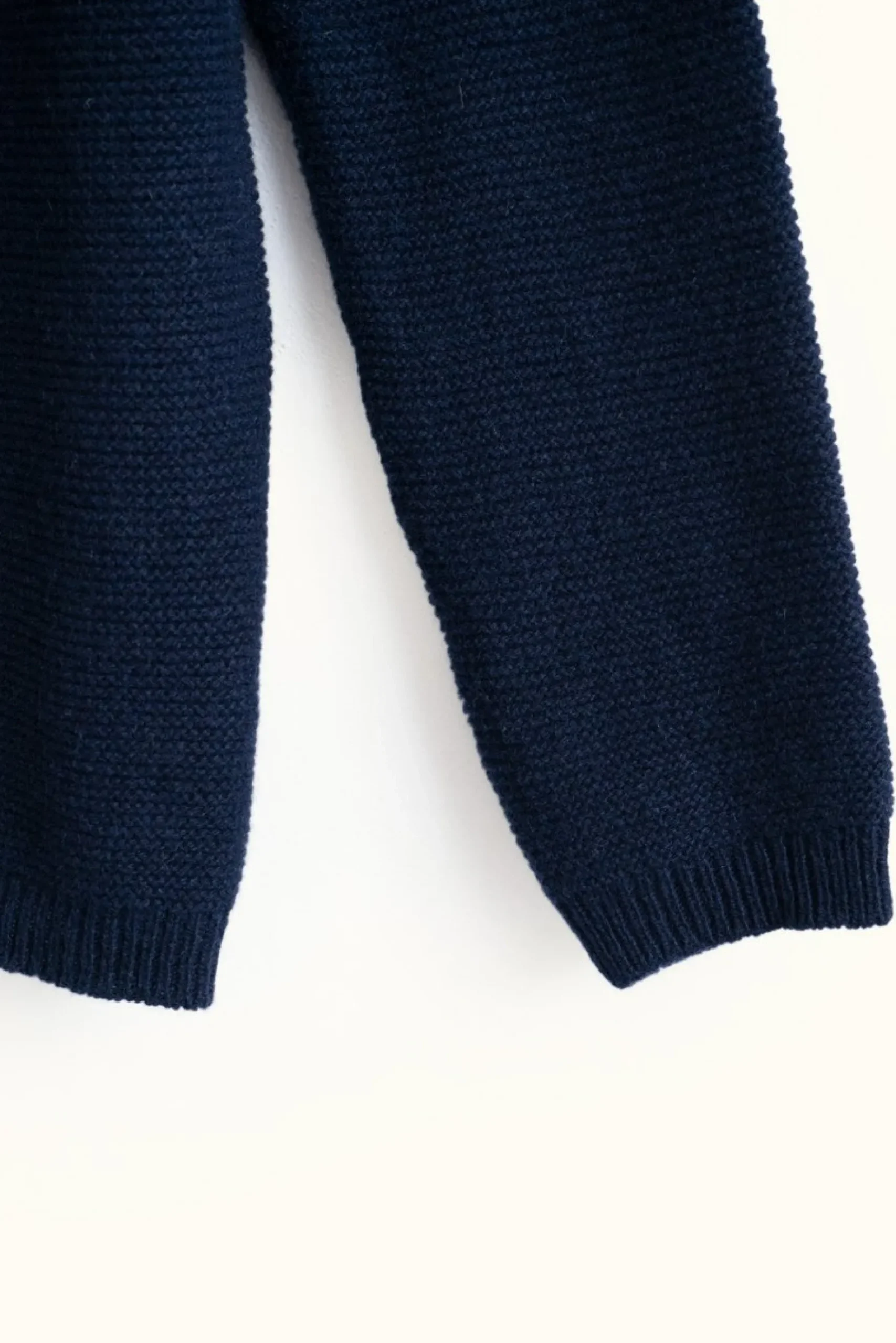 damenpullover_aus_recycel_4.webp Damen-Pullover aus recycelten Kaschmir Giulietta Dunkelblau