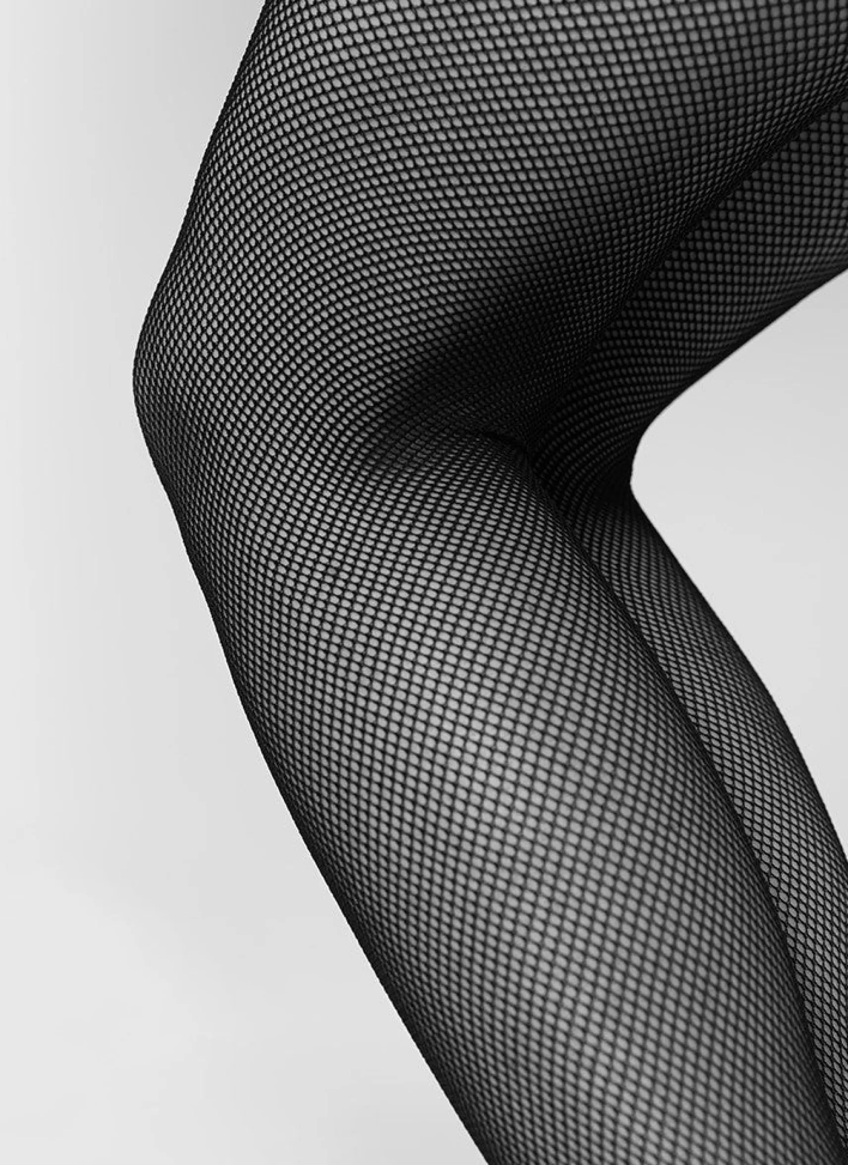 elvira_schwarze_netzstrum_1.webp Elvira schwarze Netzstrumpfhose