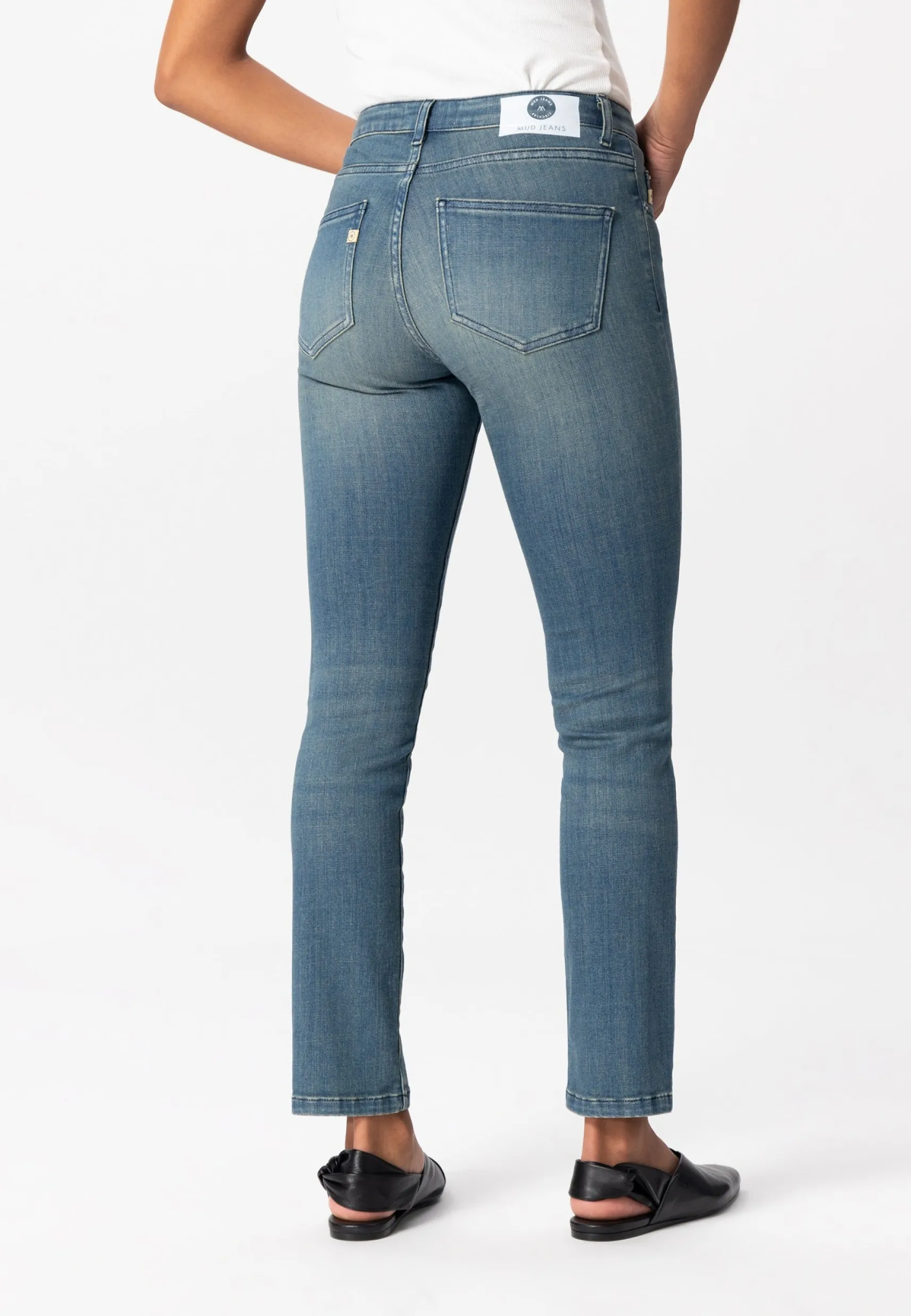 gerade_damenjeans_faye_st_3-1.webp Gerade Damenjeans Faye Straight Medium Fade