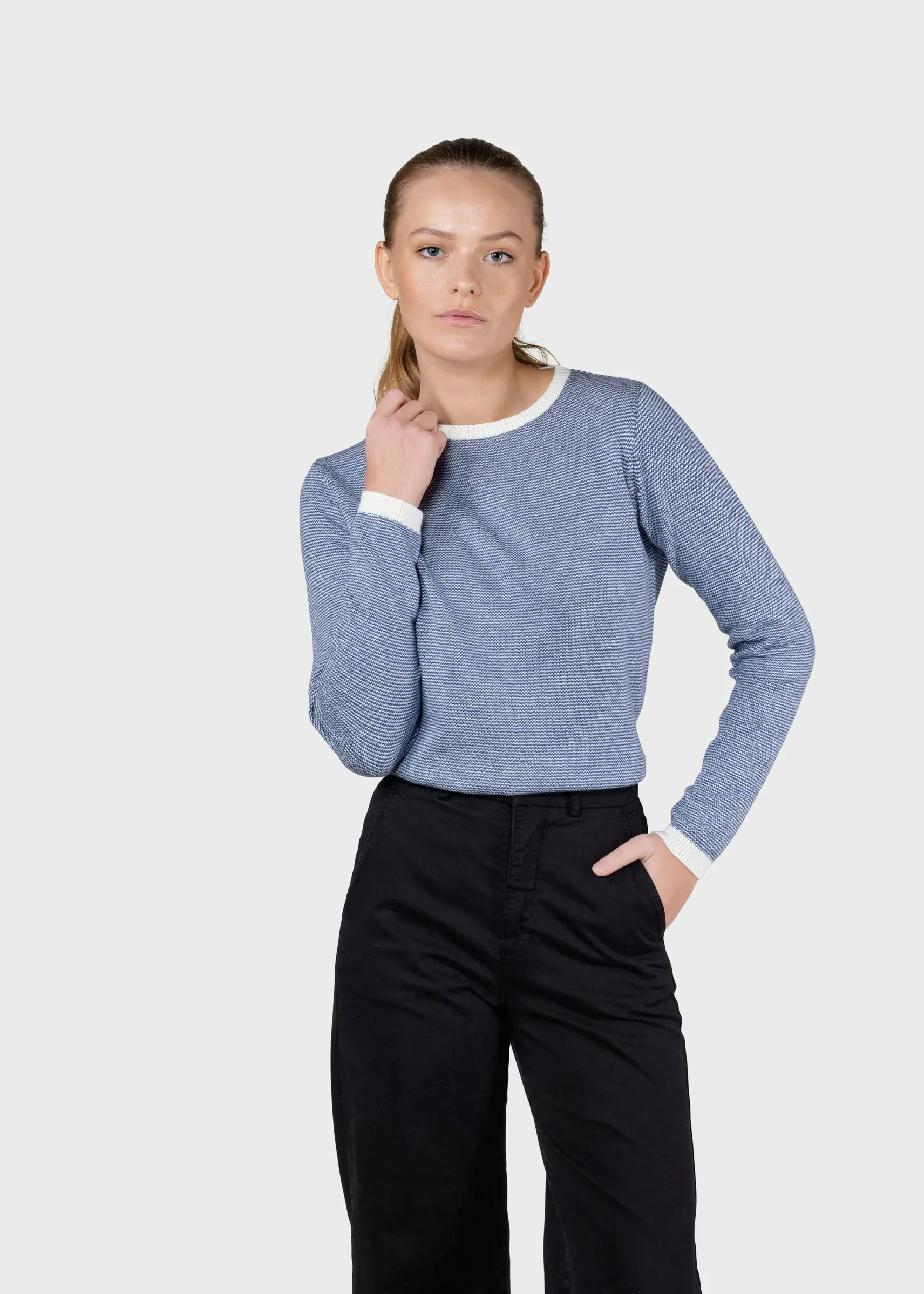 gestreifter_feiner_pullov_0.webp Gestreifter feiner Pullover Rosa blau