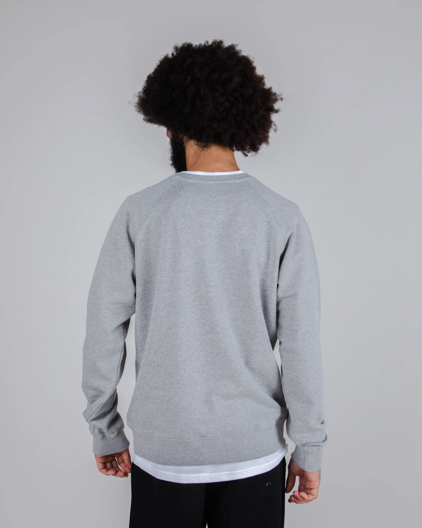 graues_playmobilsweatshir_2.webp Graues Playmobil-Sweatshirt aus Bio-Baumwolle