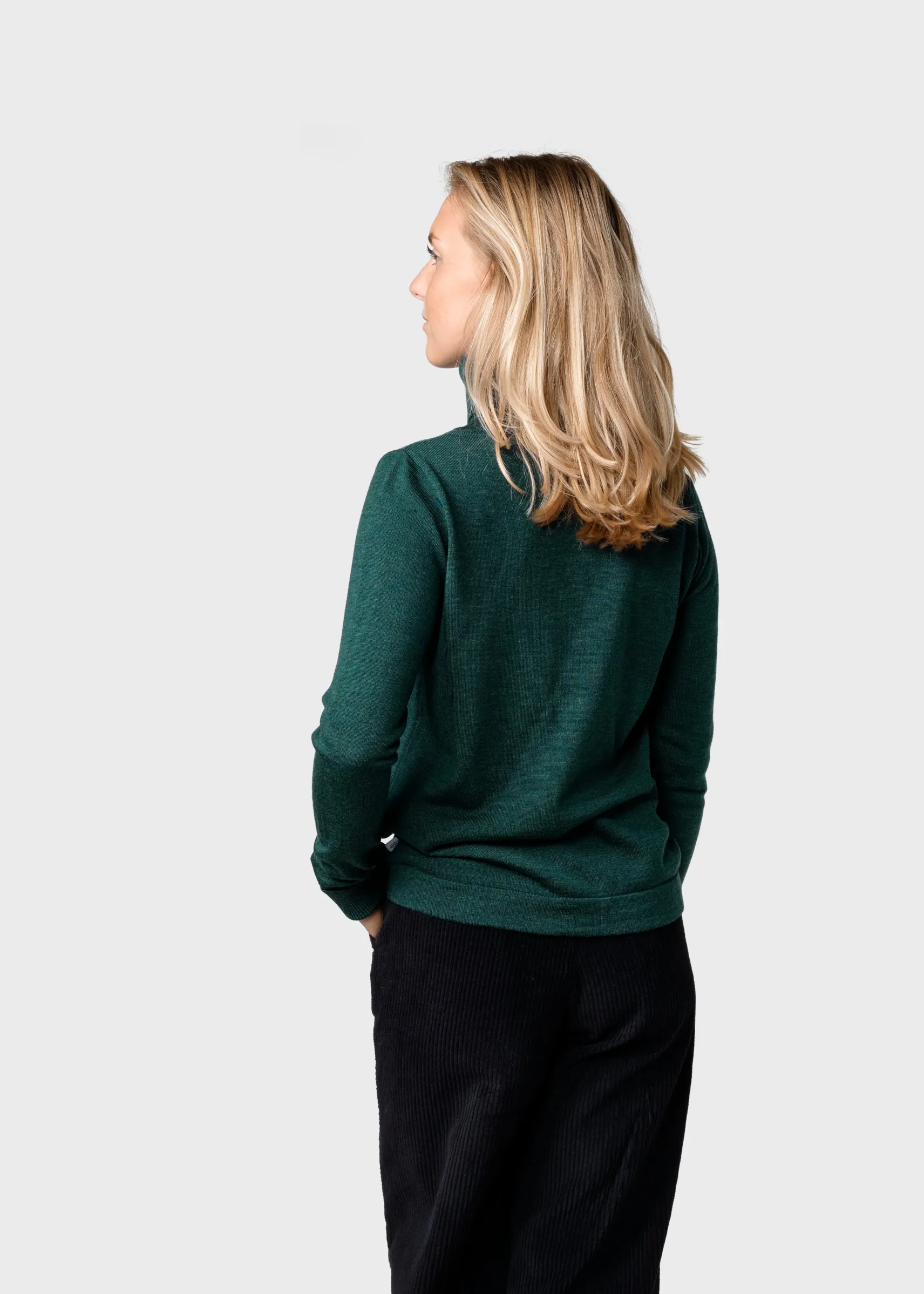 grner_merinorollkragenpul_3.webp Grüner Merino-Rollkragenpullover Isabella