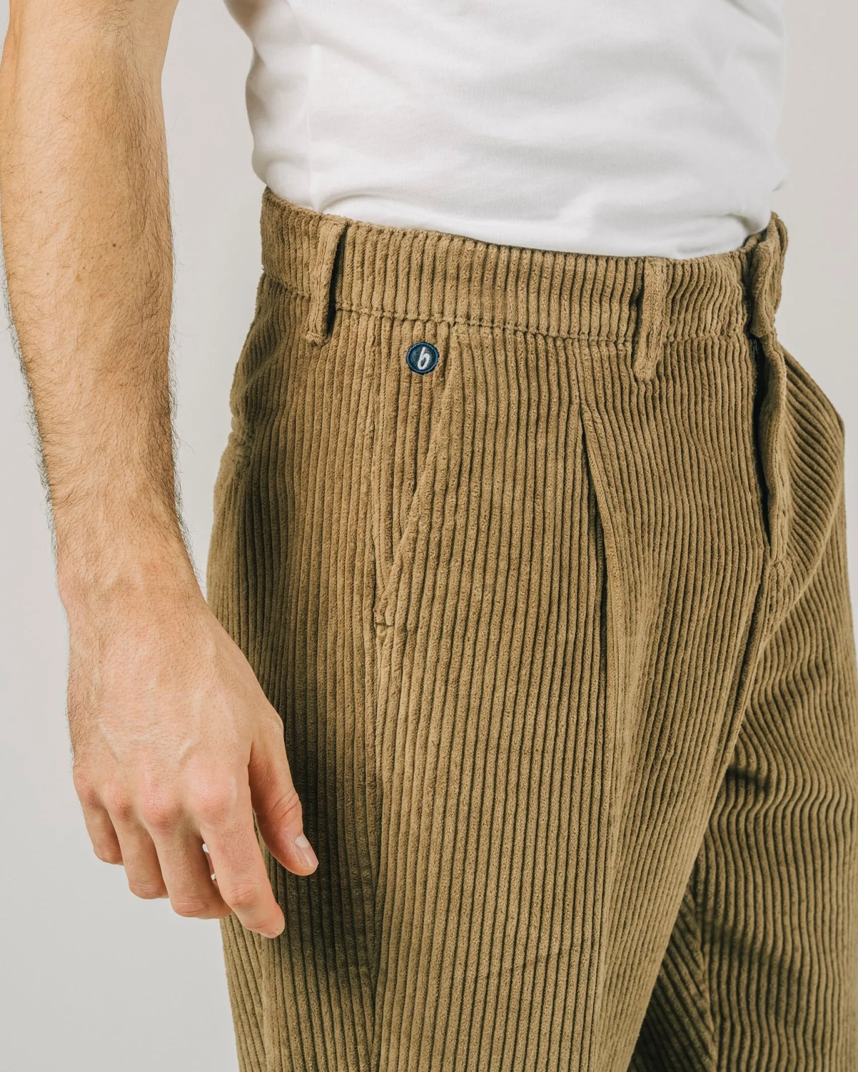 herren_cordsamthose_beige_3.webp Herren Cordsamthose Beige