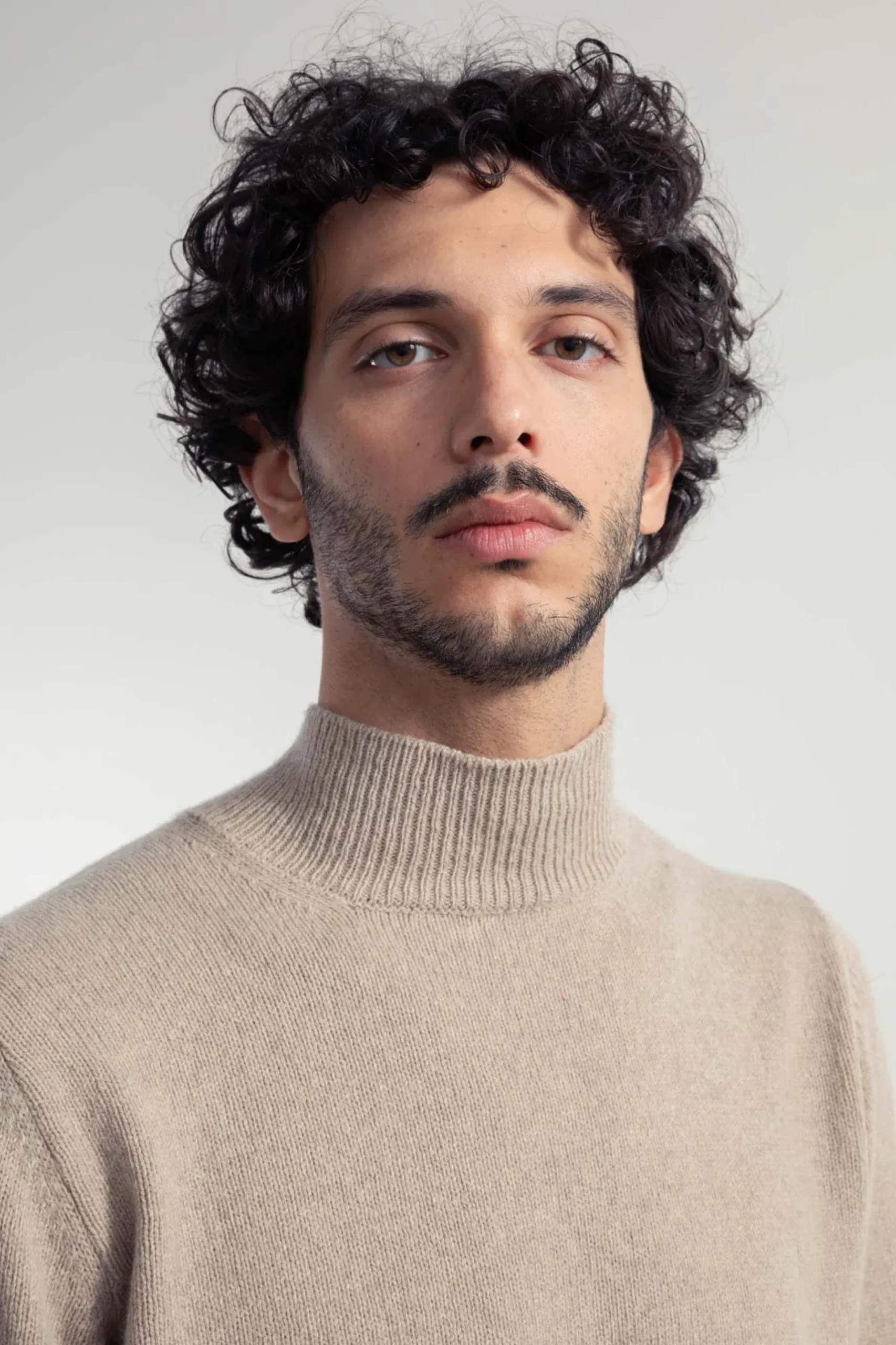 herren_kaschmirpullover_c_1.webp Herren Kaschmirpullover Clemente Beige