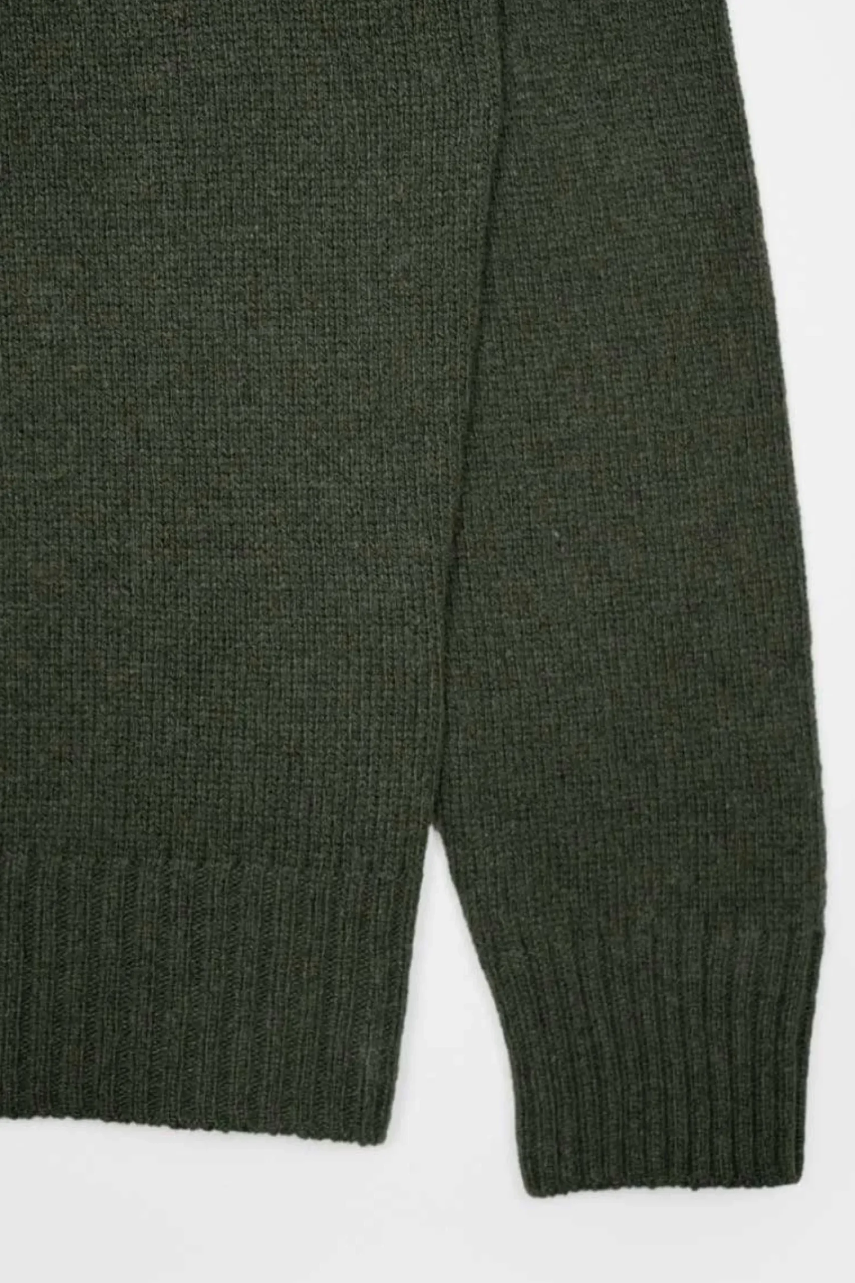 herren_kaschmirpullover_r_2-1.webp Herren Kaschmirpullover Romeo Waldgrün