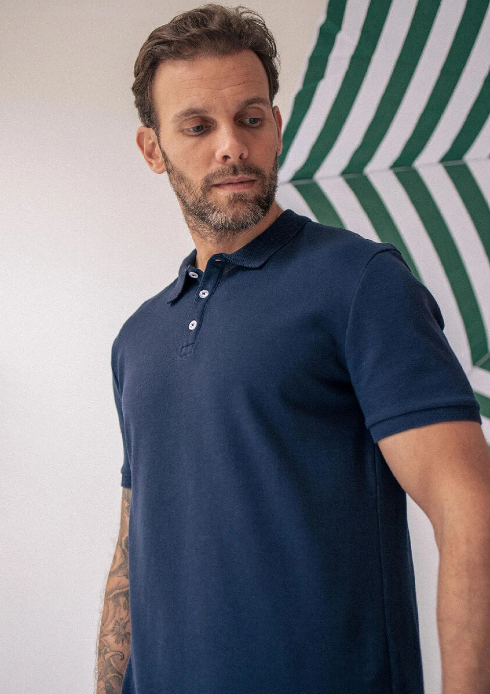 herrenpoloshirt_aus_bioba_2-1.webp Herren-Poloshirt aus Bio-Baumwolle Amical Navy