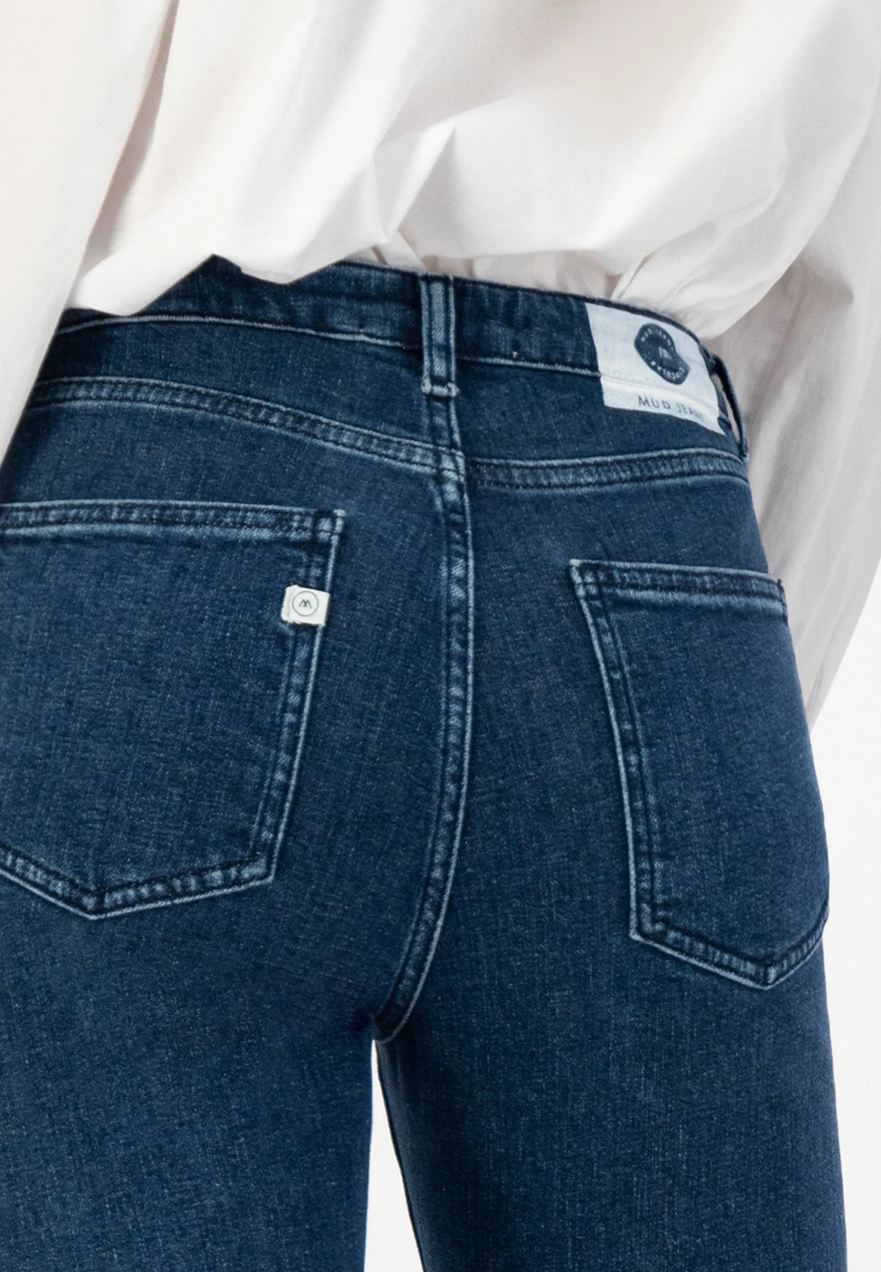 isy_stone_indigo_damenfla_2.webp Isy Stone Indigo DamenFlared Jeans
