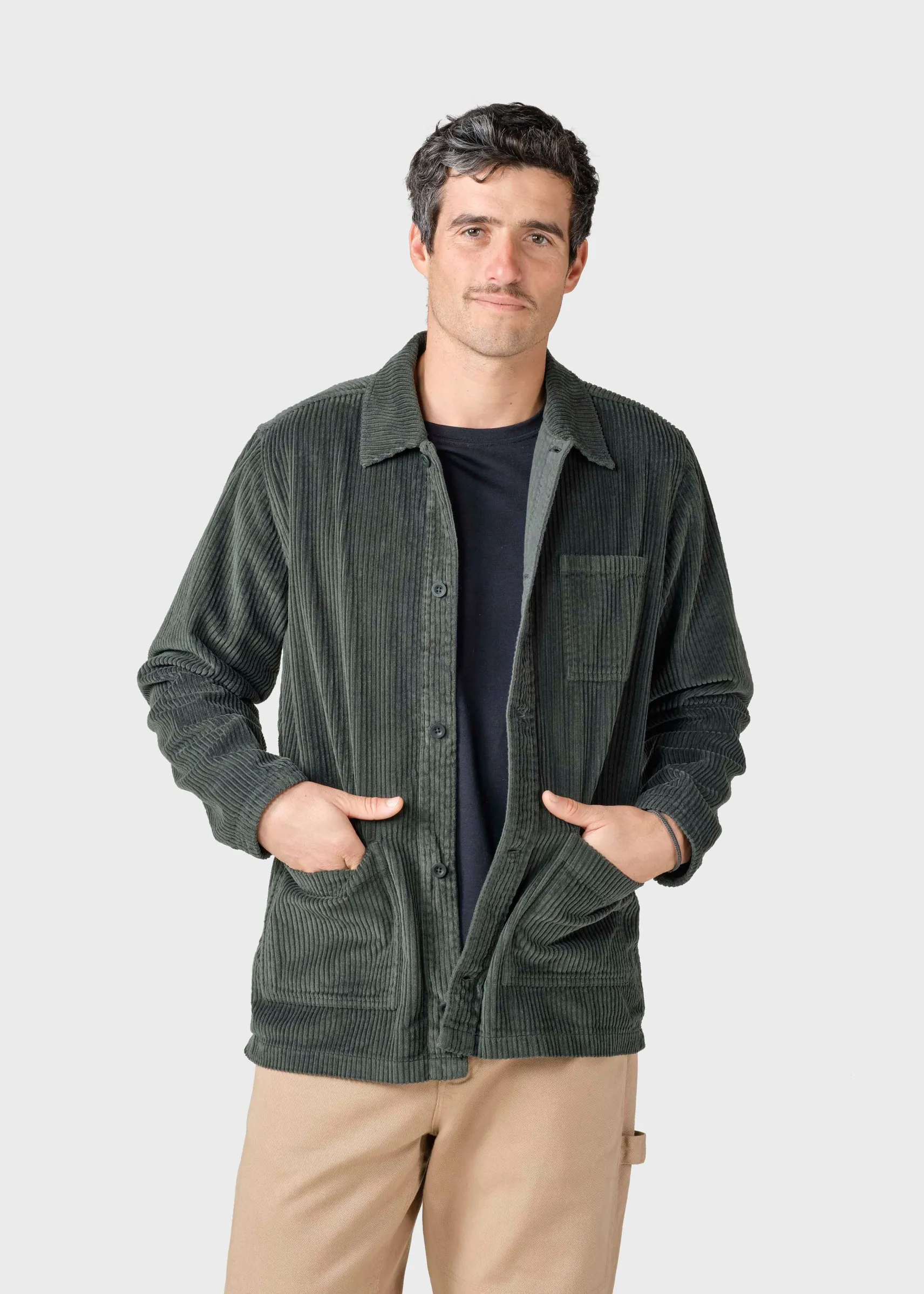 jimmy_olive_cordberhemd_4.webp Jimmy Olive Cord-Überhemd