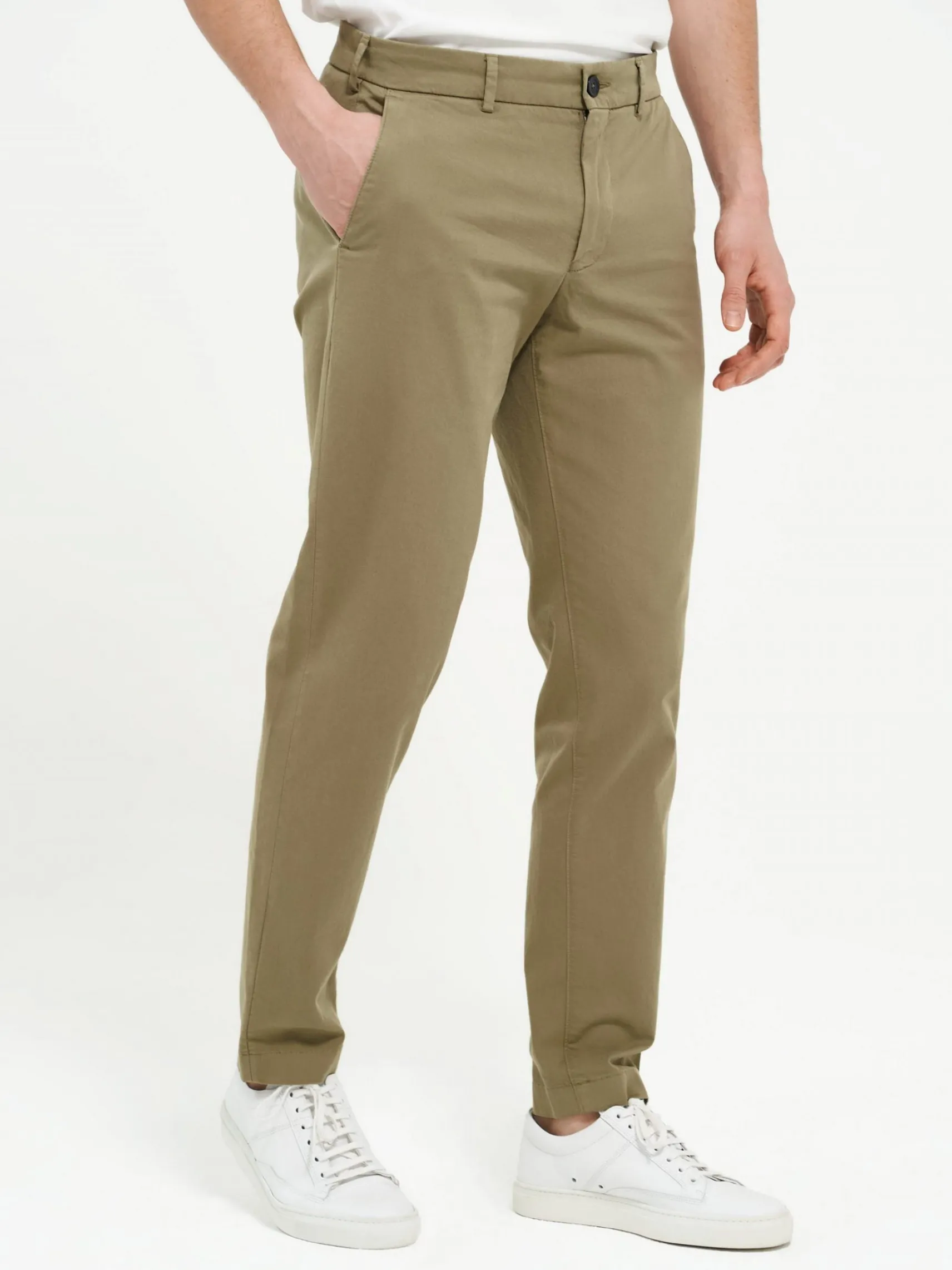 khakifarbene_chinohose_0.webp Khakifarbene Chinohose