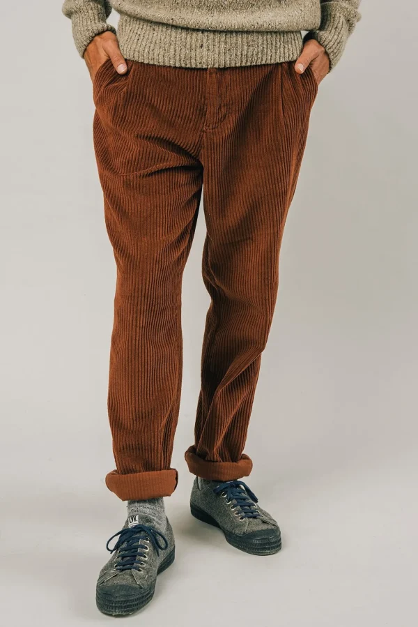 Kupferfarbene Cordhose für Herren