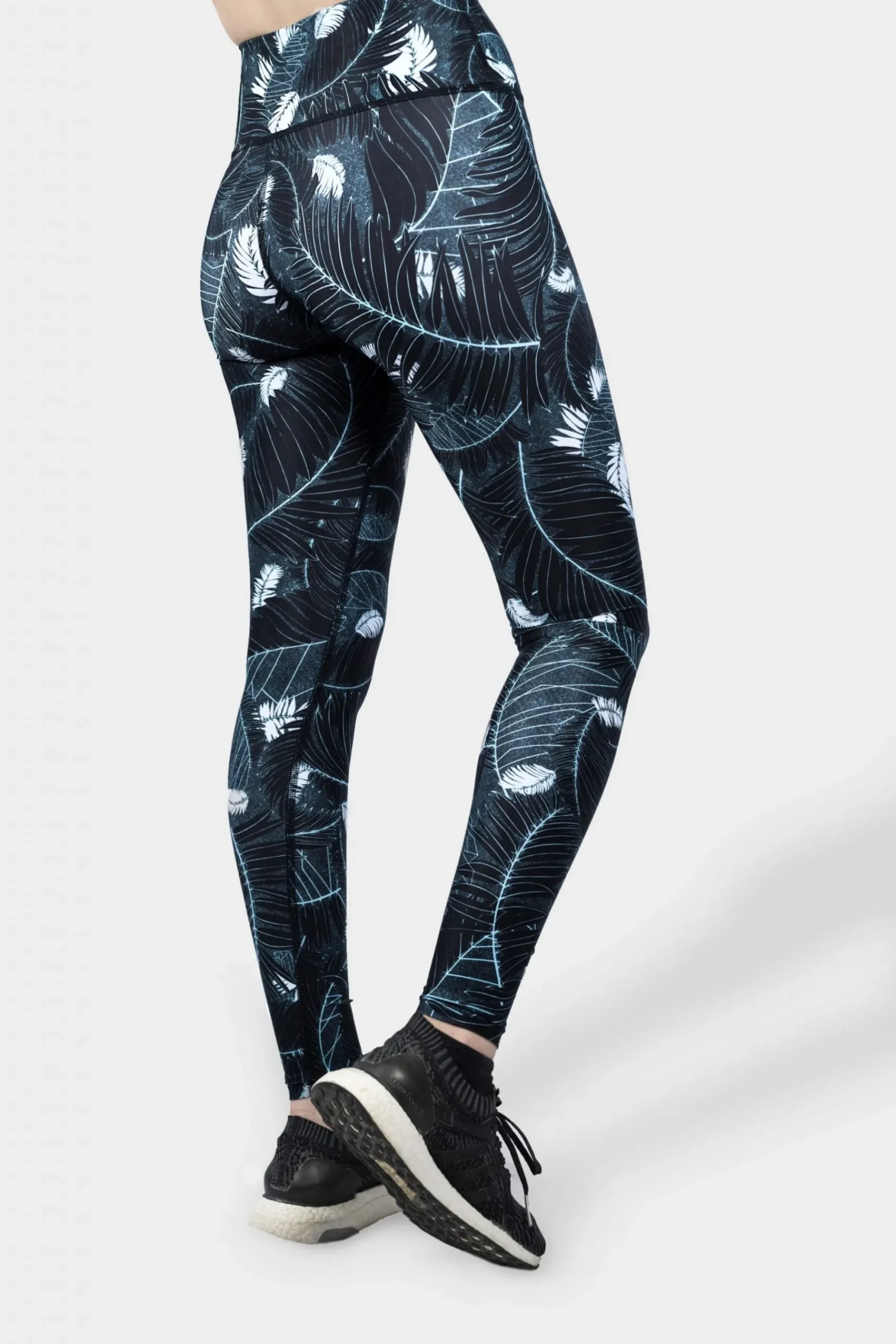 leggings_von_gaya_equivoq_1.webp Leggings von Gaya Equivoque