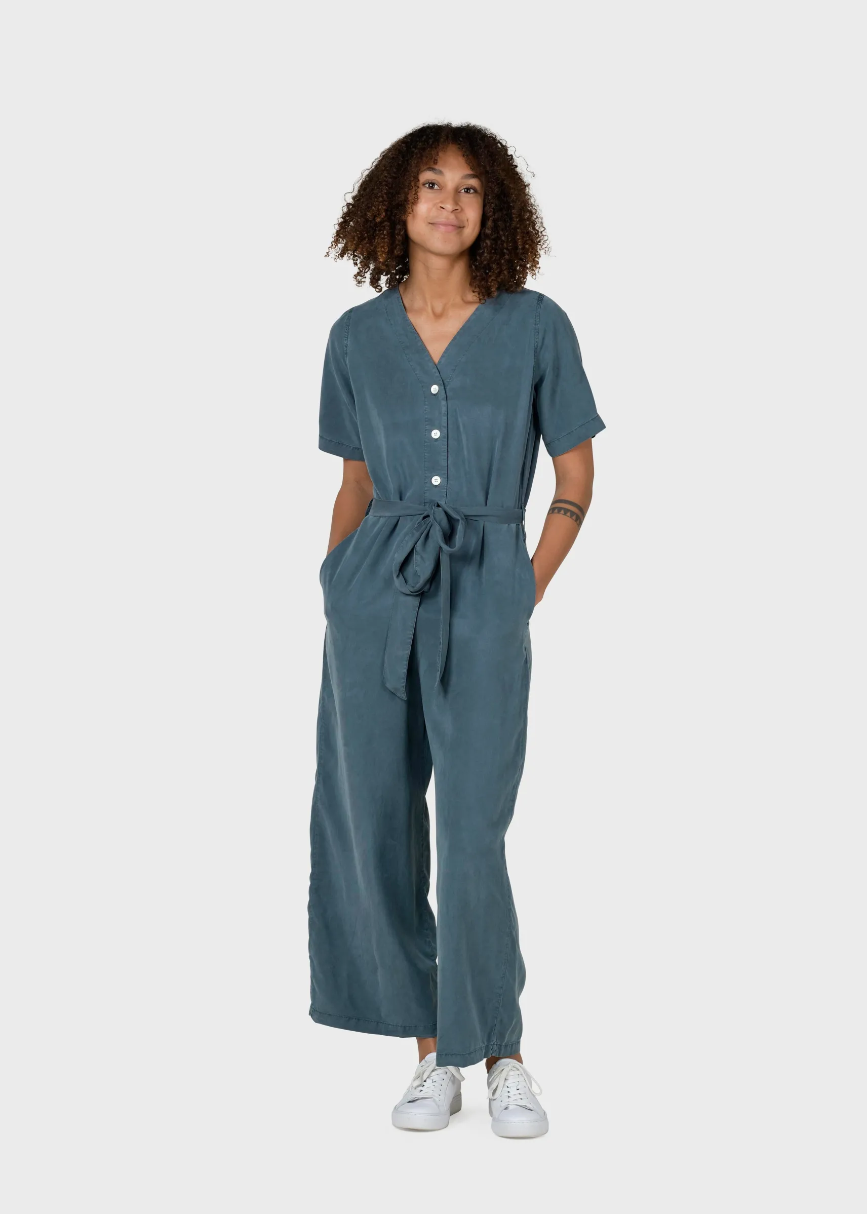leichter_damenjumpsuit_ma_0-1.webp Leichter Damen-Jumpsuit Marna Grün