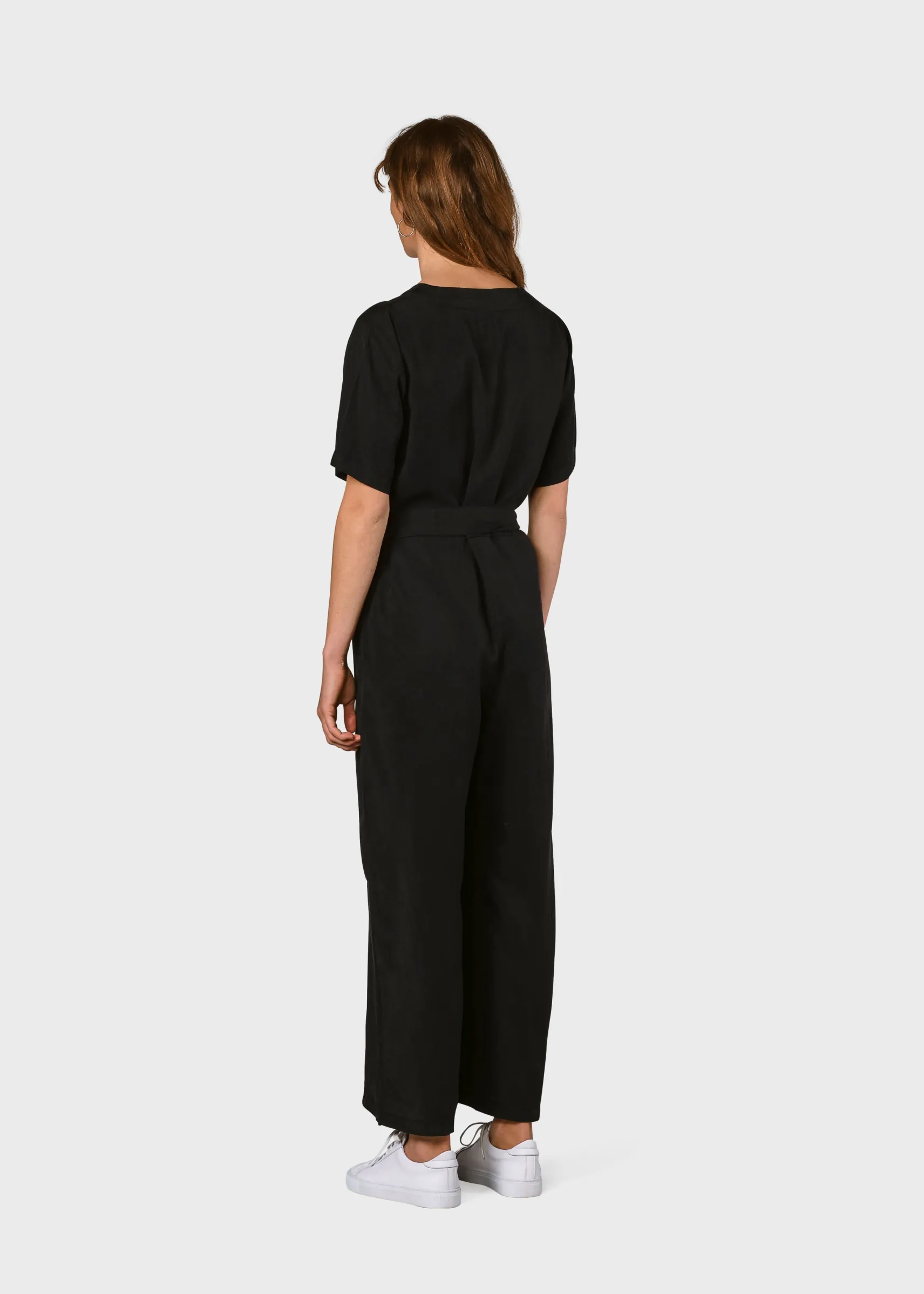 leichter_damenjumpsuit_ma_1.webp Leichter Damen-Jumpsuit Marna Schwartz