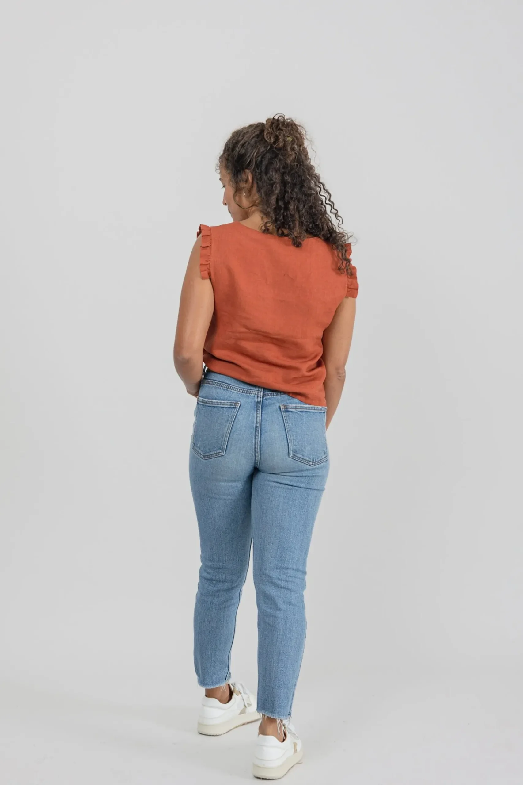 leinen_bluse_bella_ocker_2.webp Leinen Bluse Bella Ocker
