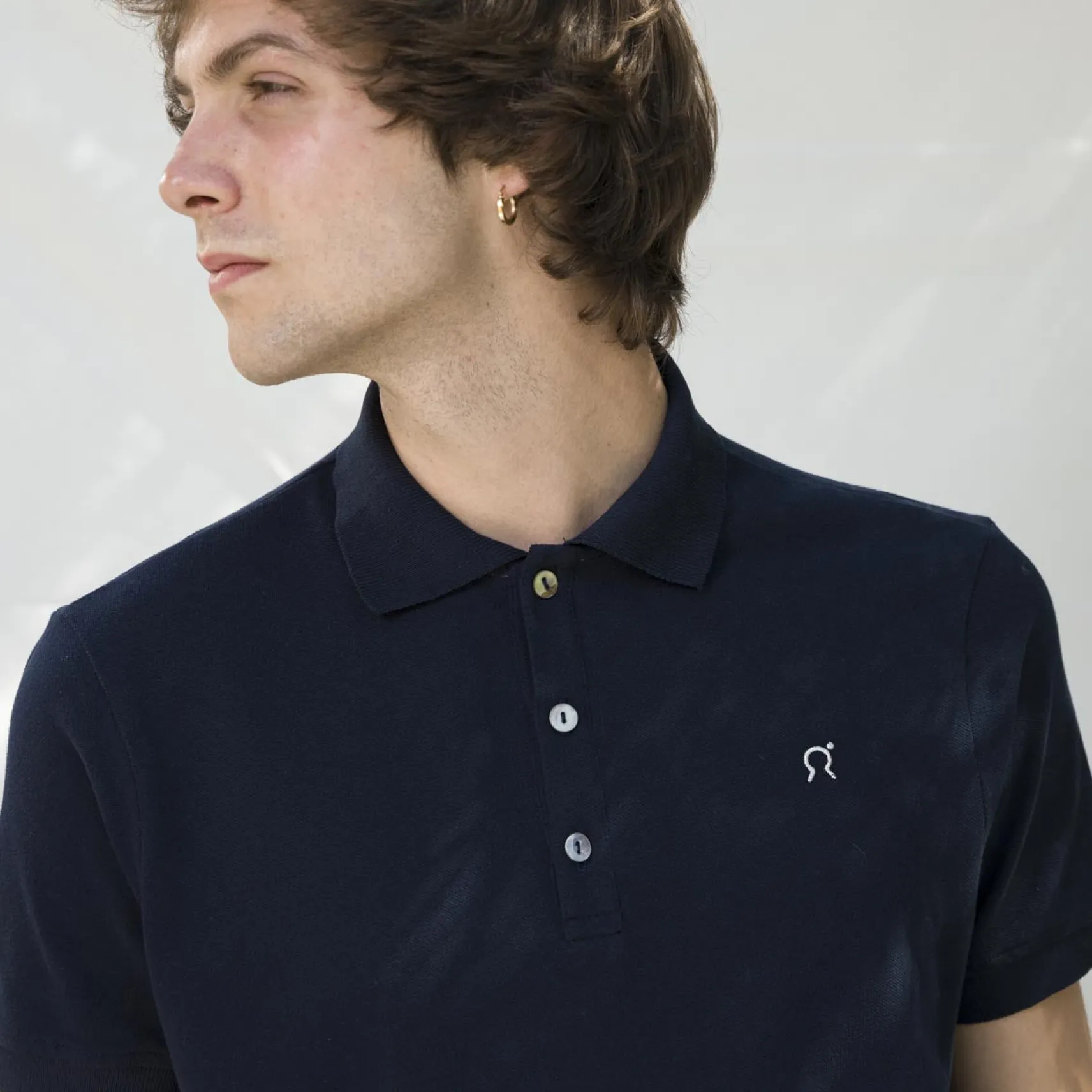 marineblaues_baumwollpolo_1.webp Marineblaues Baumwoll-Poloshirt Felice