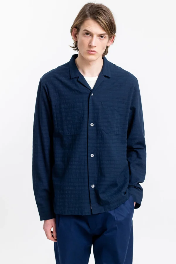 Marineblaues, lässiges Unisex-Hemd aus Bio-Baumwolle