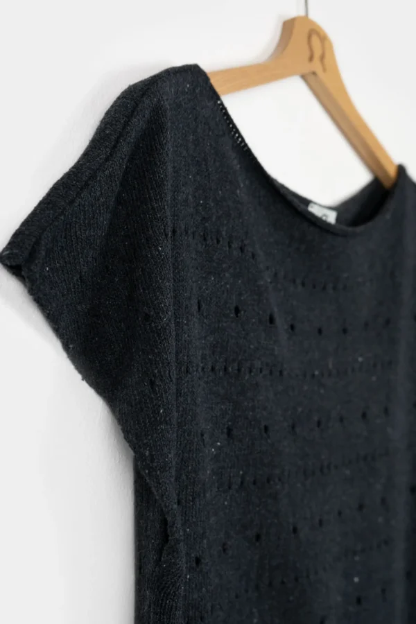 Perforiertes Damen Top aus recyceltem denim Dori Schwarz