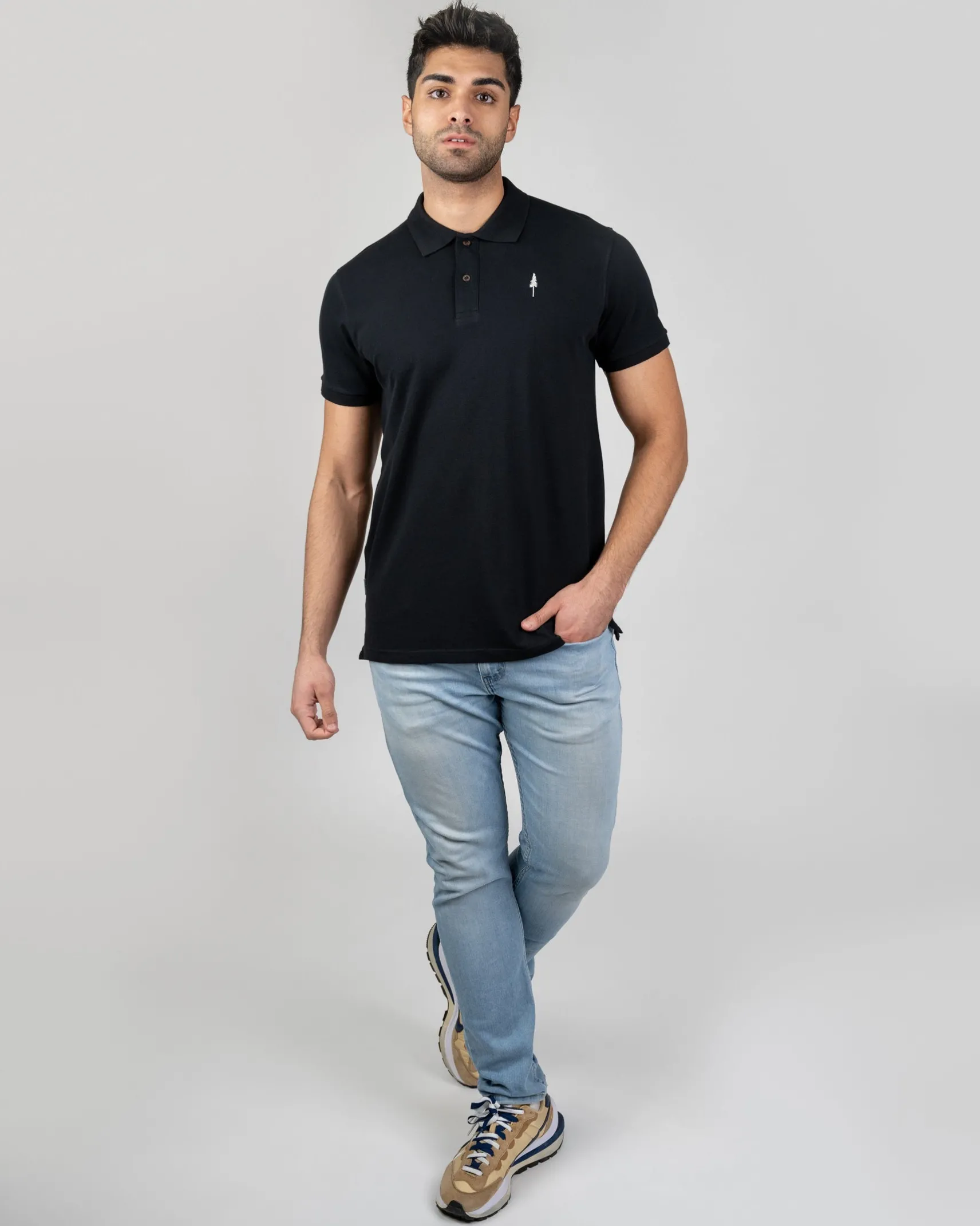 poloshirt_aus_biobaumwoll_3.webp Poloshirt aus Bio-Baumwolle TreePolo Schwarz