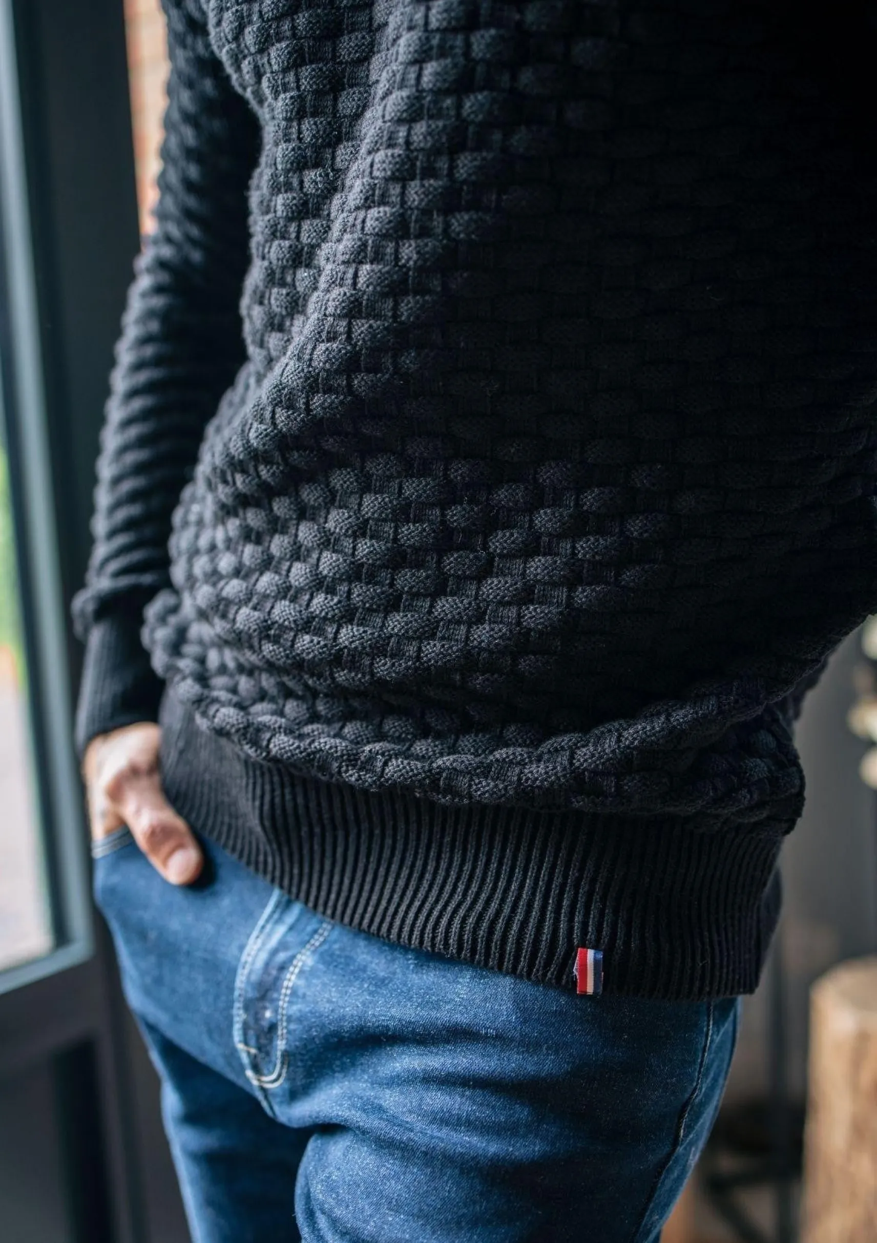 pullover_damier_schwarz_k_2.webp Pullover Damier schwarz kariert