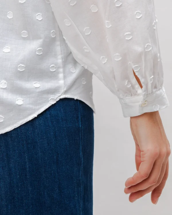 Romantische weisse Polka-Dot Bluse