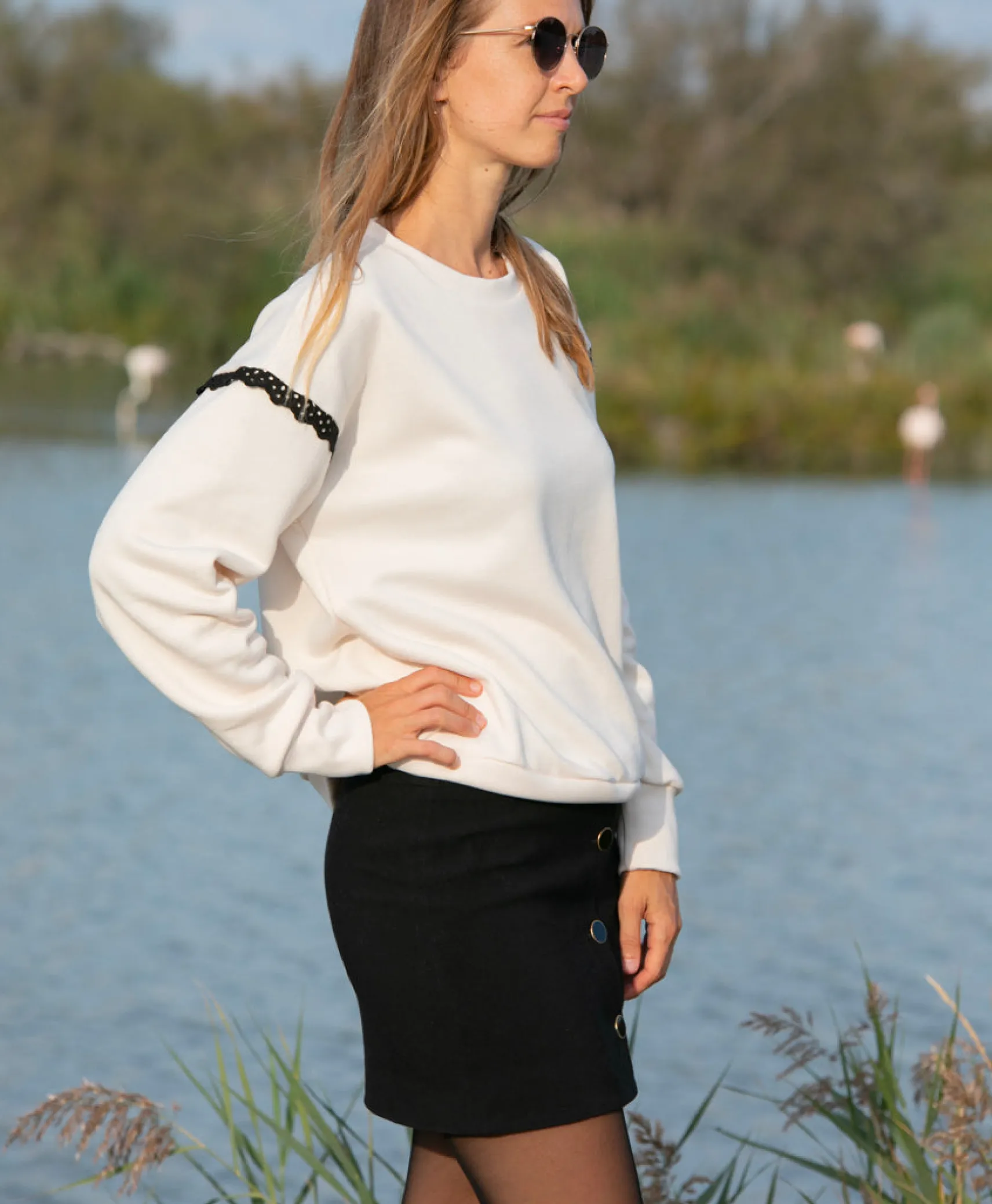 spitzensweatshirt_camlia__2.webp Spitzen-Sweatshirt Camélia Ekru