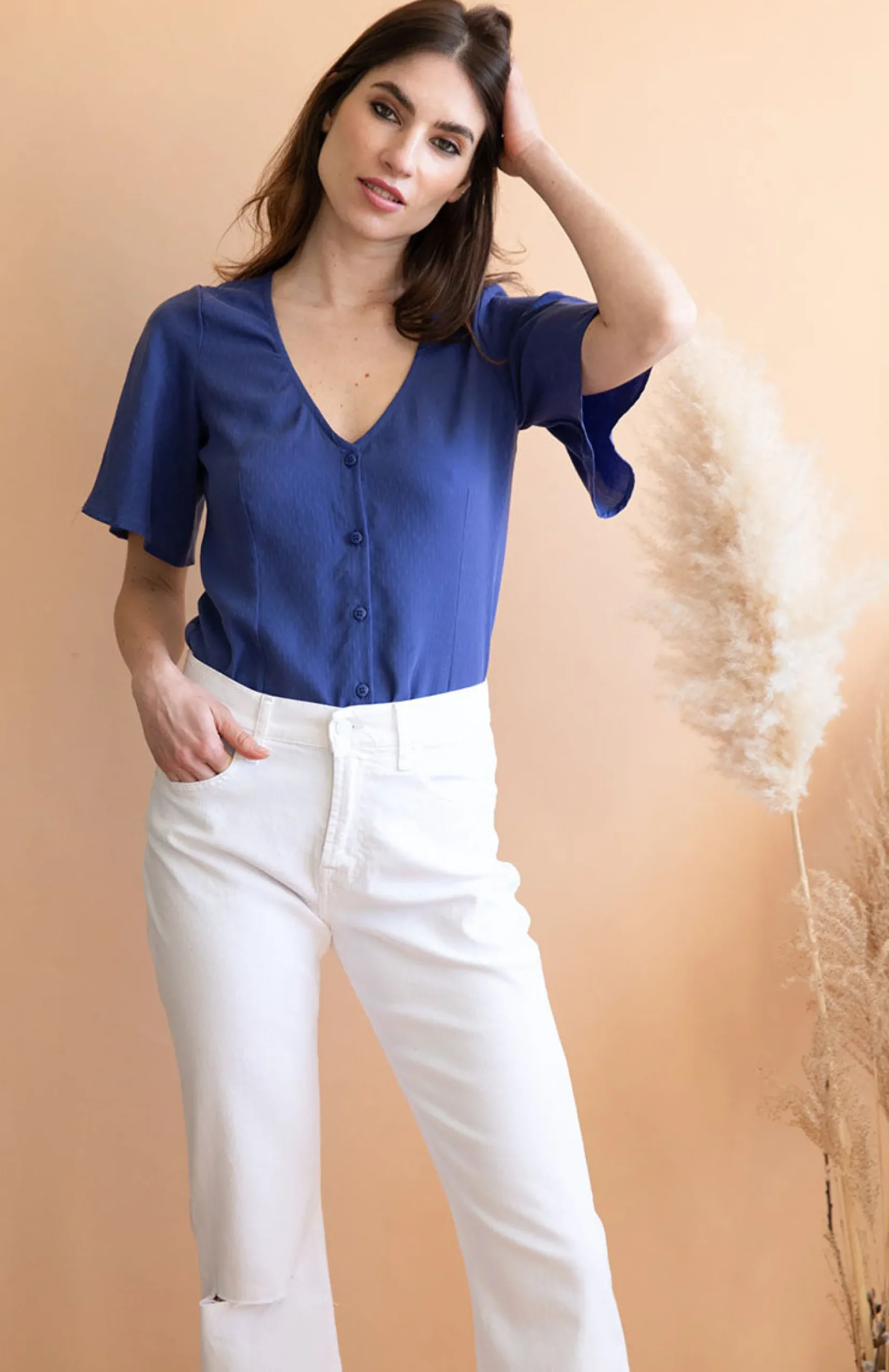 tencel_bluse_lys_blau_1.webp Tencel Bluse Lys blau