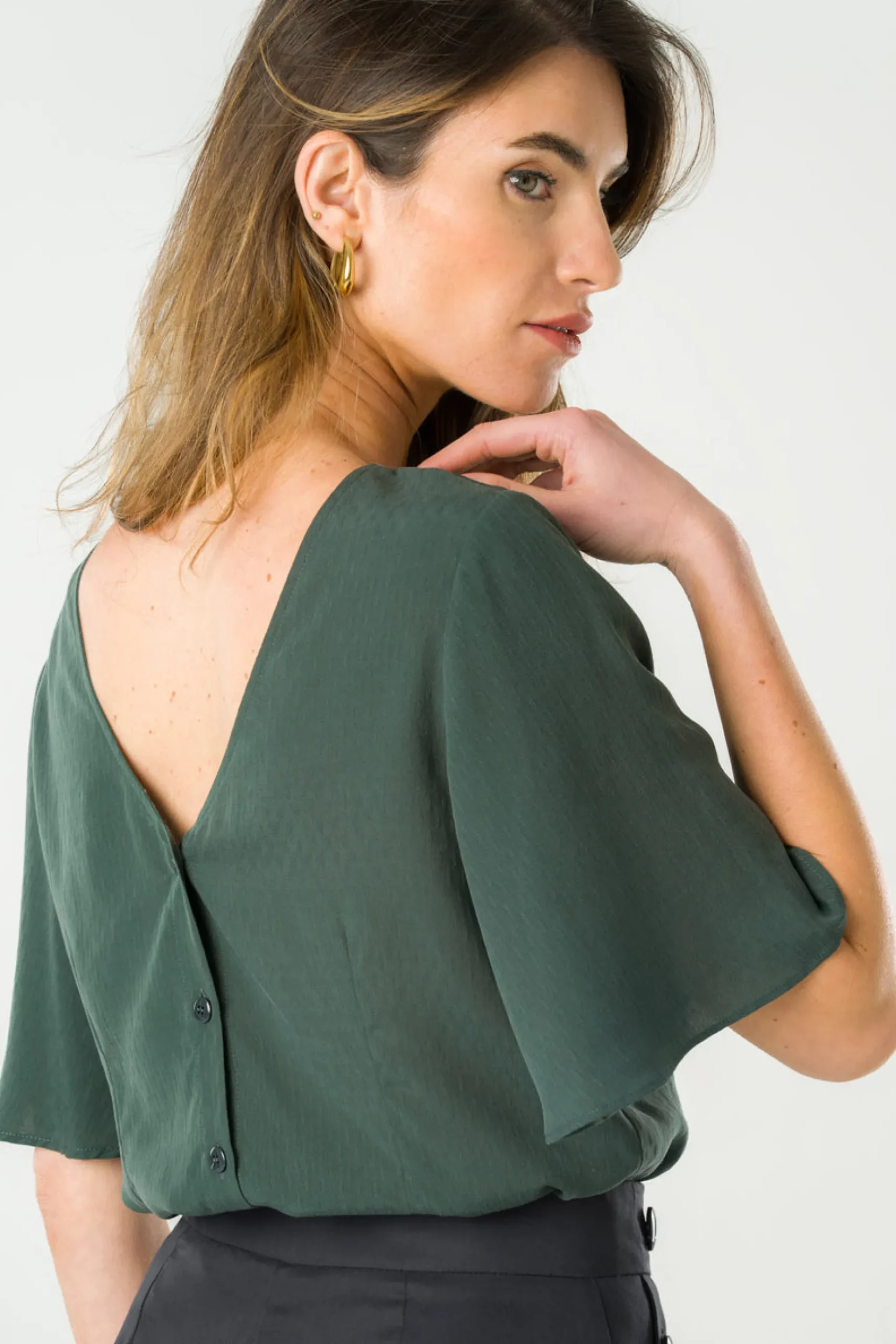 tencel_bluse_lys_waldgrn_2.webp Tencel Bluse Lys waldgrün