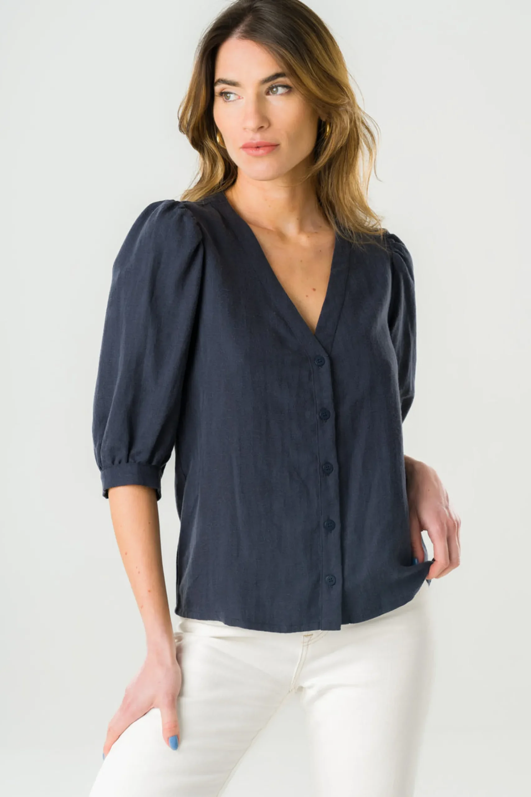 tencelbluse_aster_navy_2.webp Tencel-Bluse Aster Navy