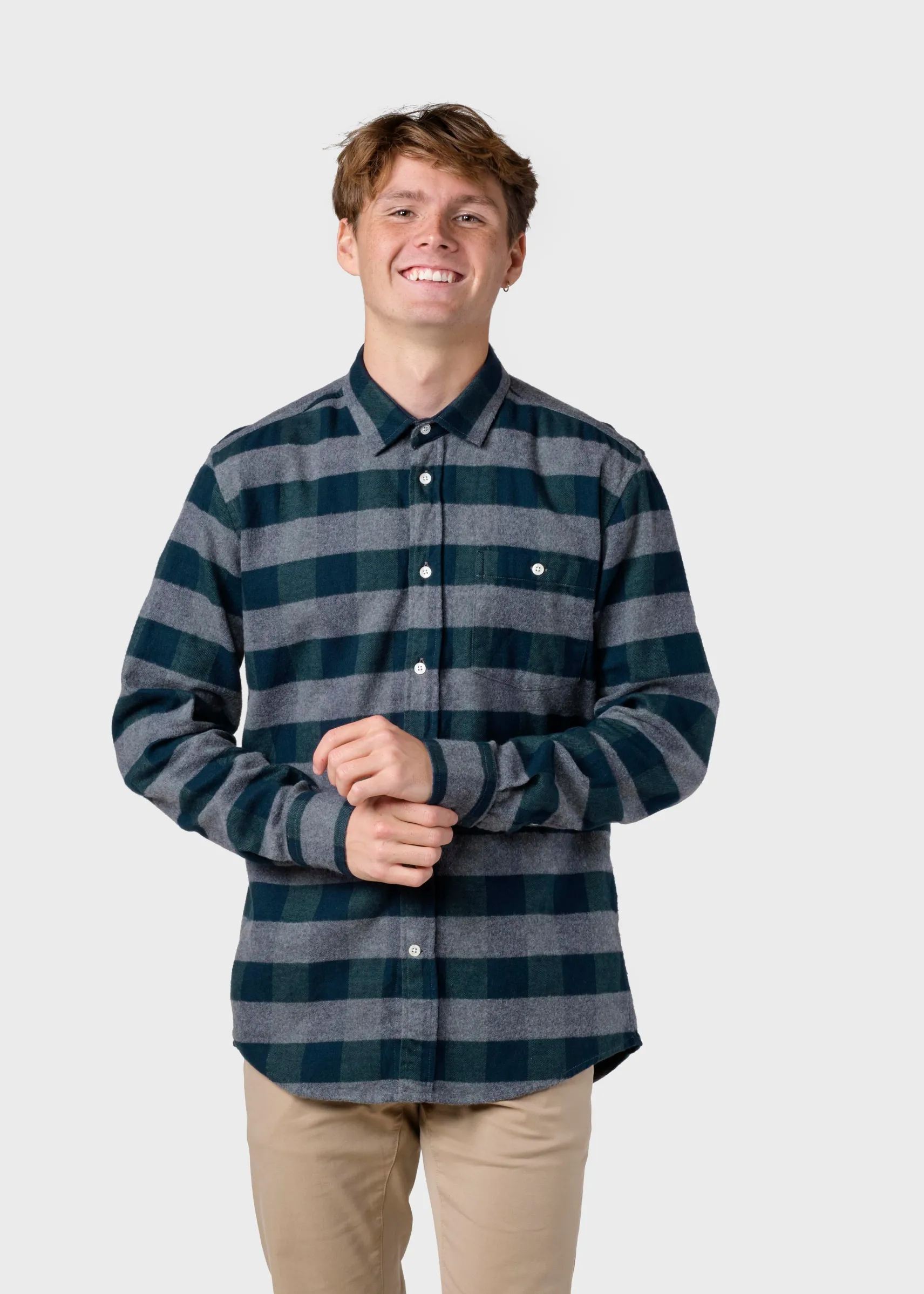 thor_dickes_kariertes_hem_1.webp Thor Dickes kariertes Hemd