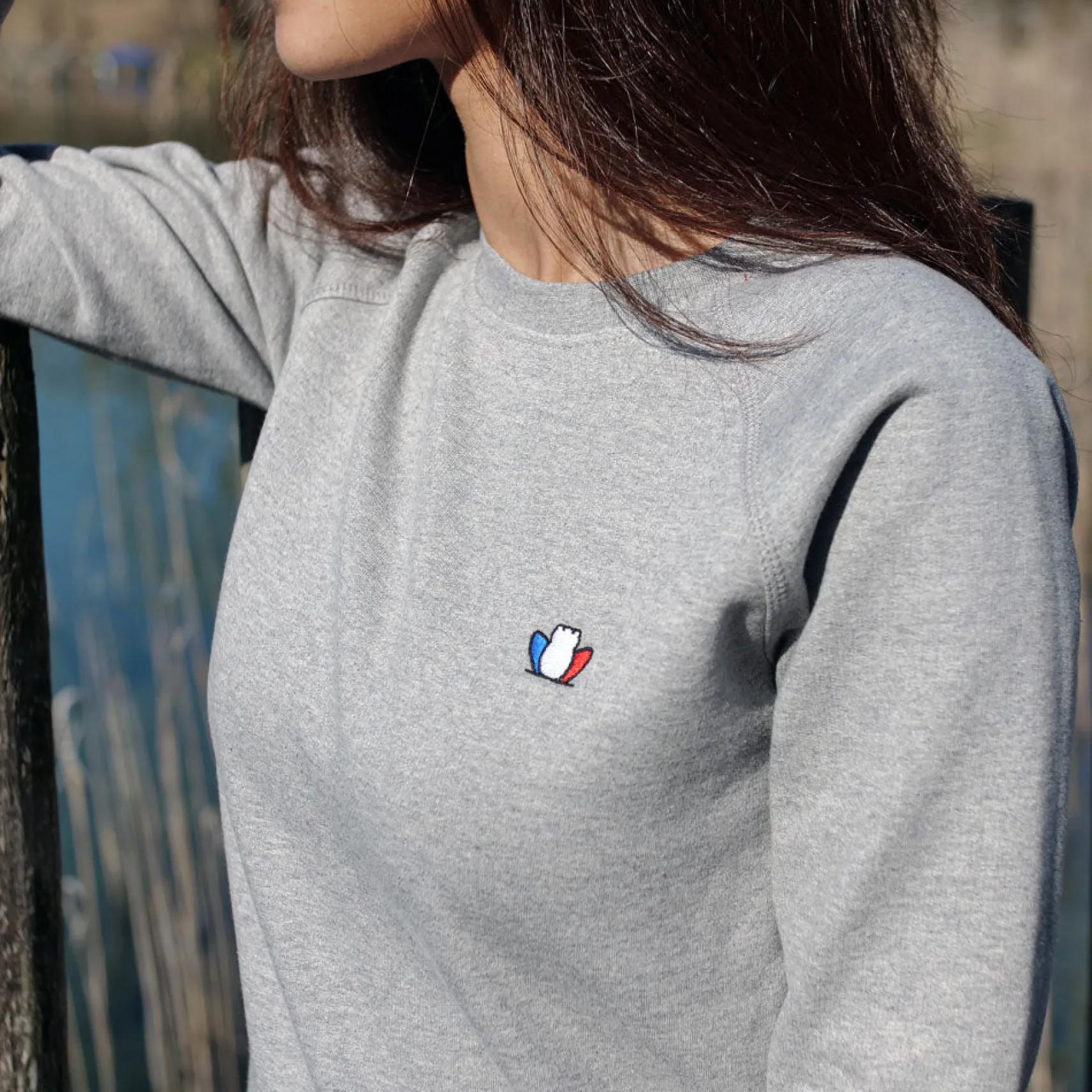 unisexsweatshirt_le_chill_3.webp Unisex-Sweatshirt Le Chiller grau