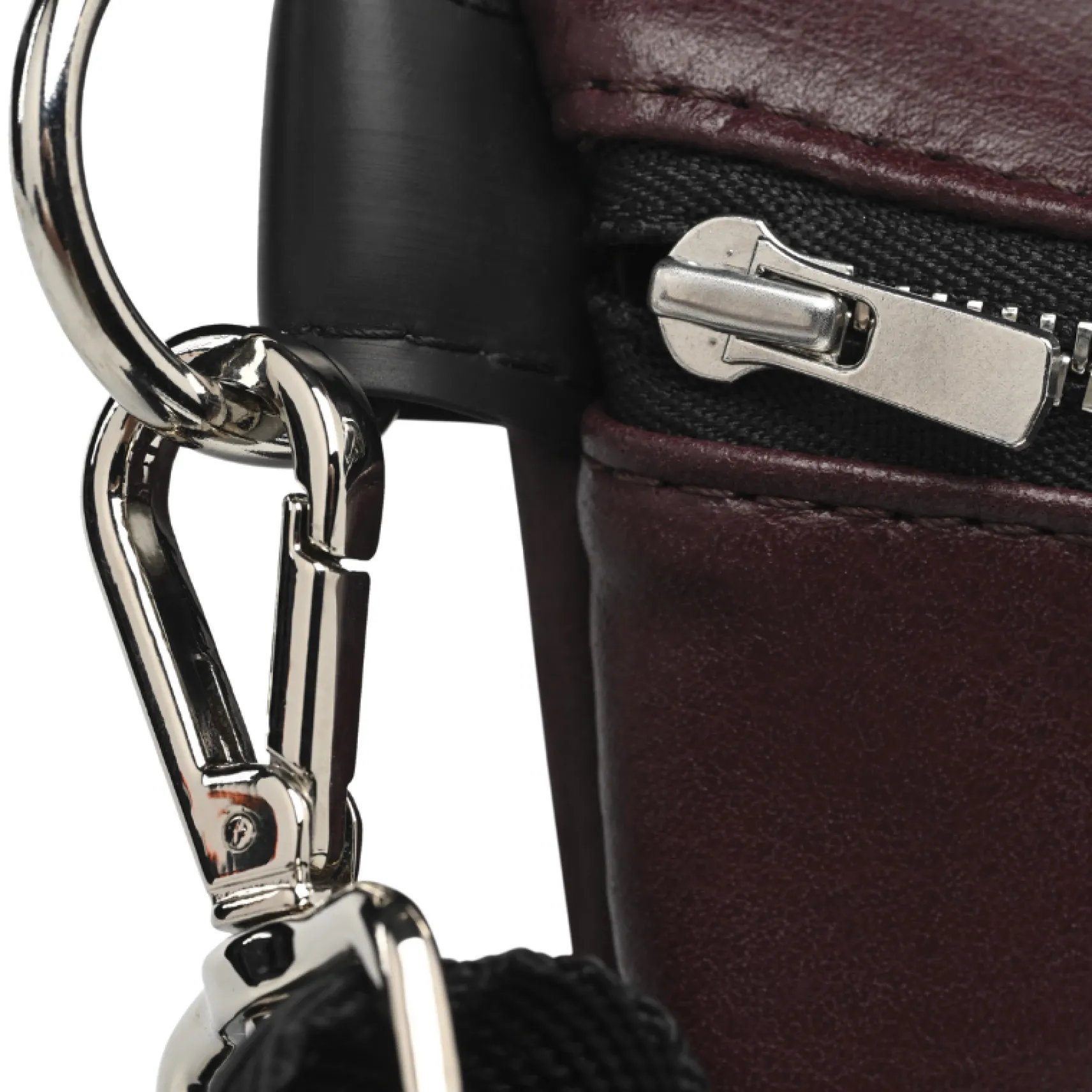 upcycelt_grteltasche_bord_3.webp Upcycelt Gürteltasche Bordeaux