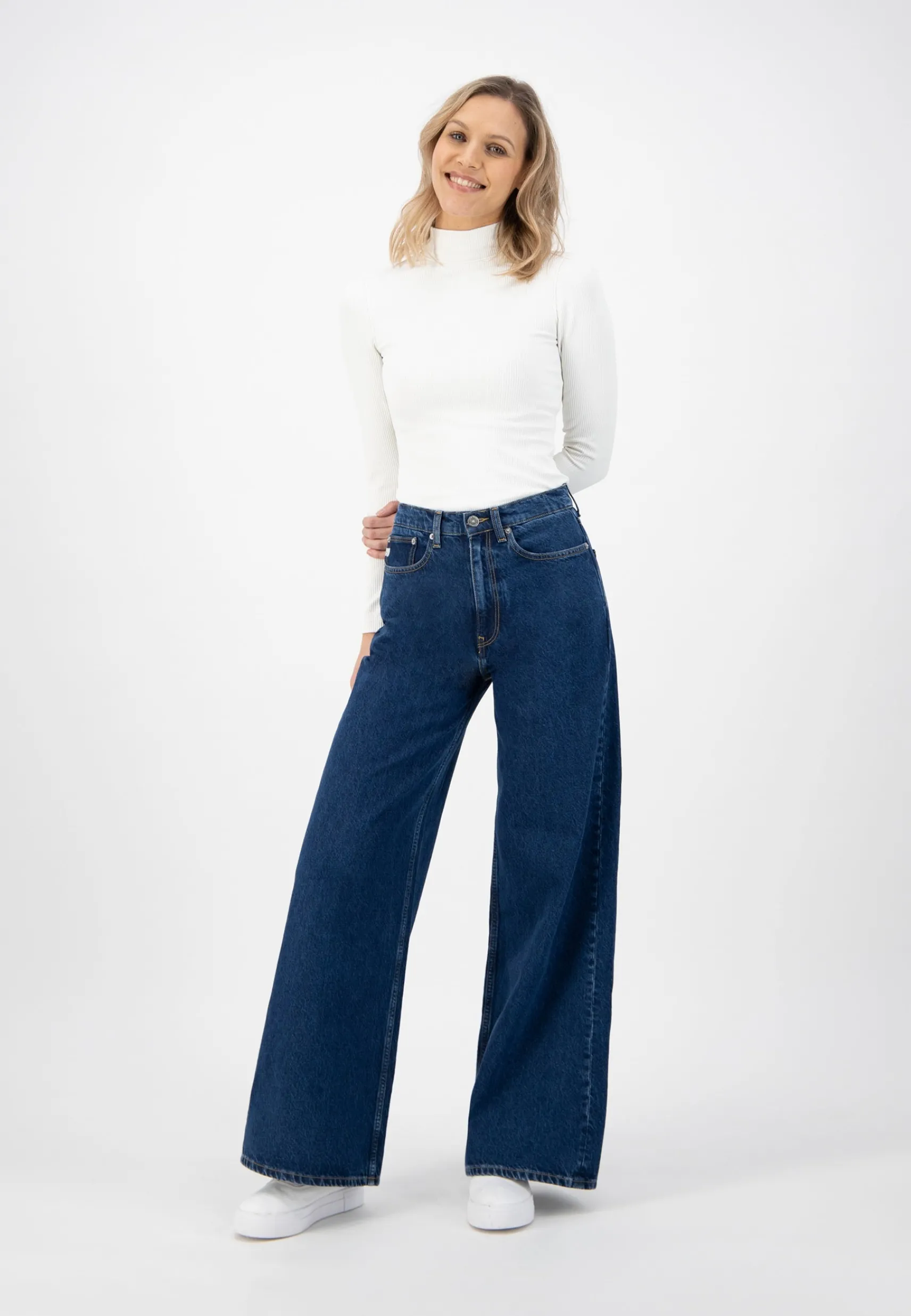 wide_leg_damenjeans_wyde__2.webp Wide Leg Damenjeans Wyde Sara Stone Indigo