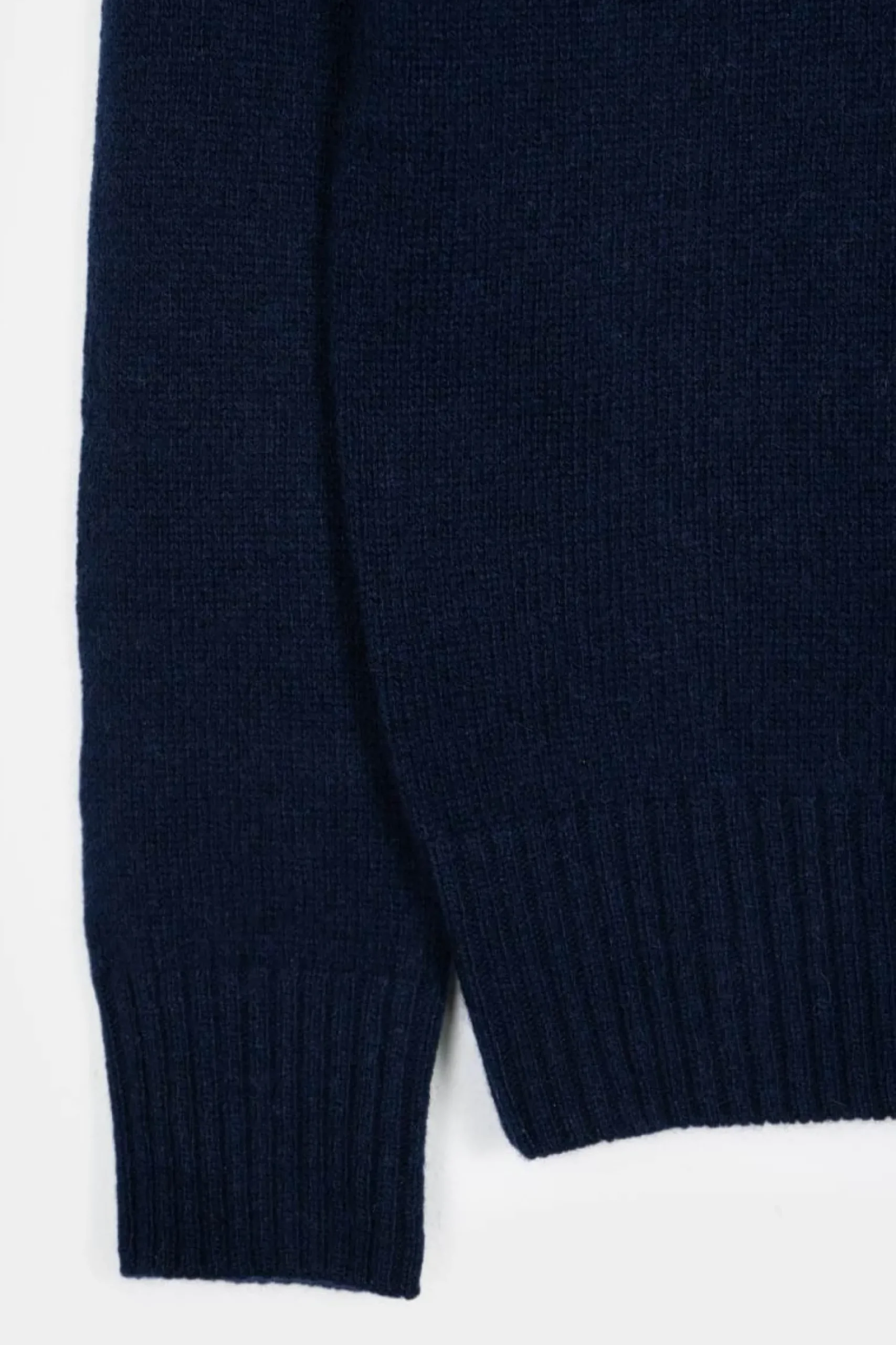 wollepullover_laura_marin_2.webp Wolle-Pullover Laura Marineblau