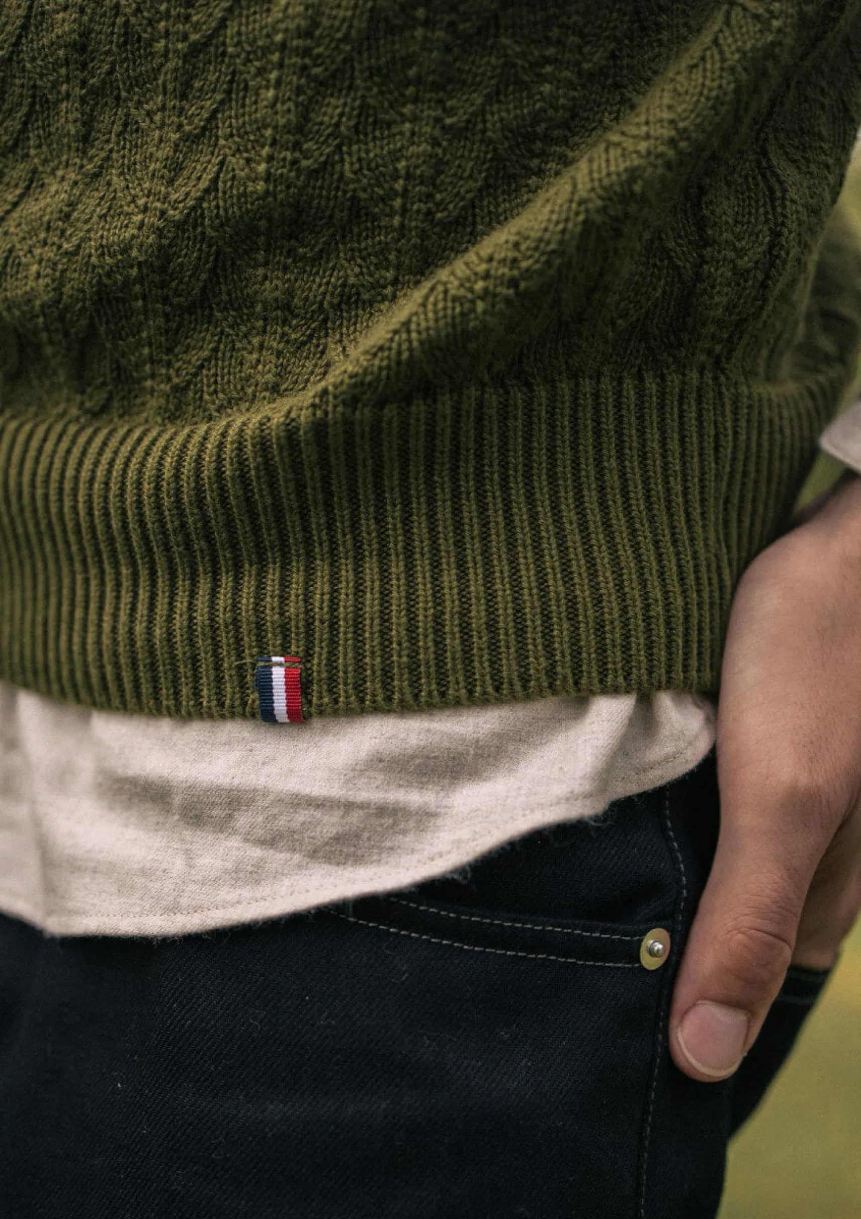 herren_pullover_tilleul_g_2.webp Herren Pullover Tilleul Grün